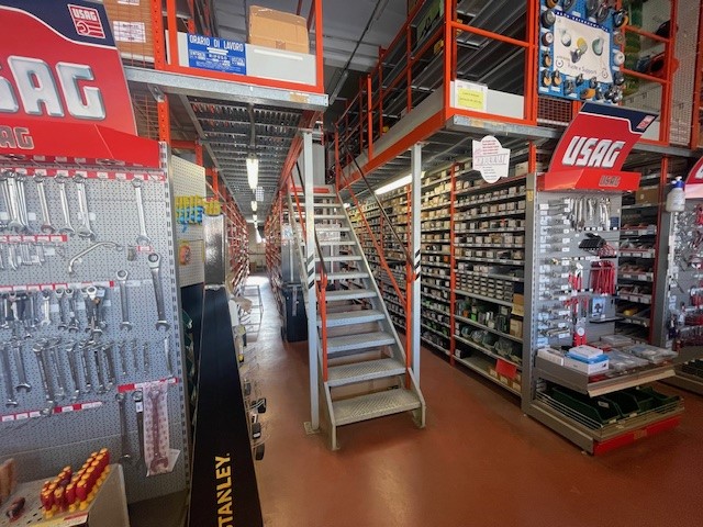 IMPIANTO SCAFFALE CON SOPPALCO in vendita - foto 8