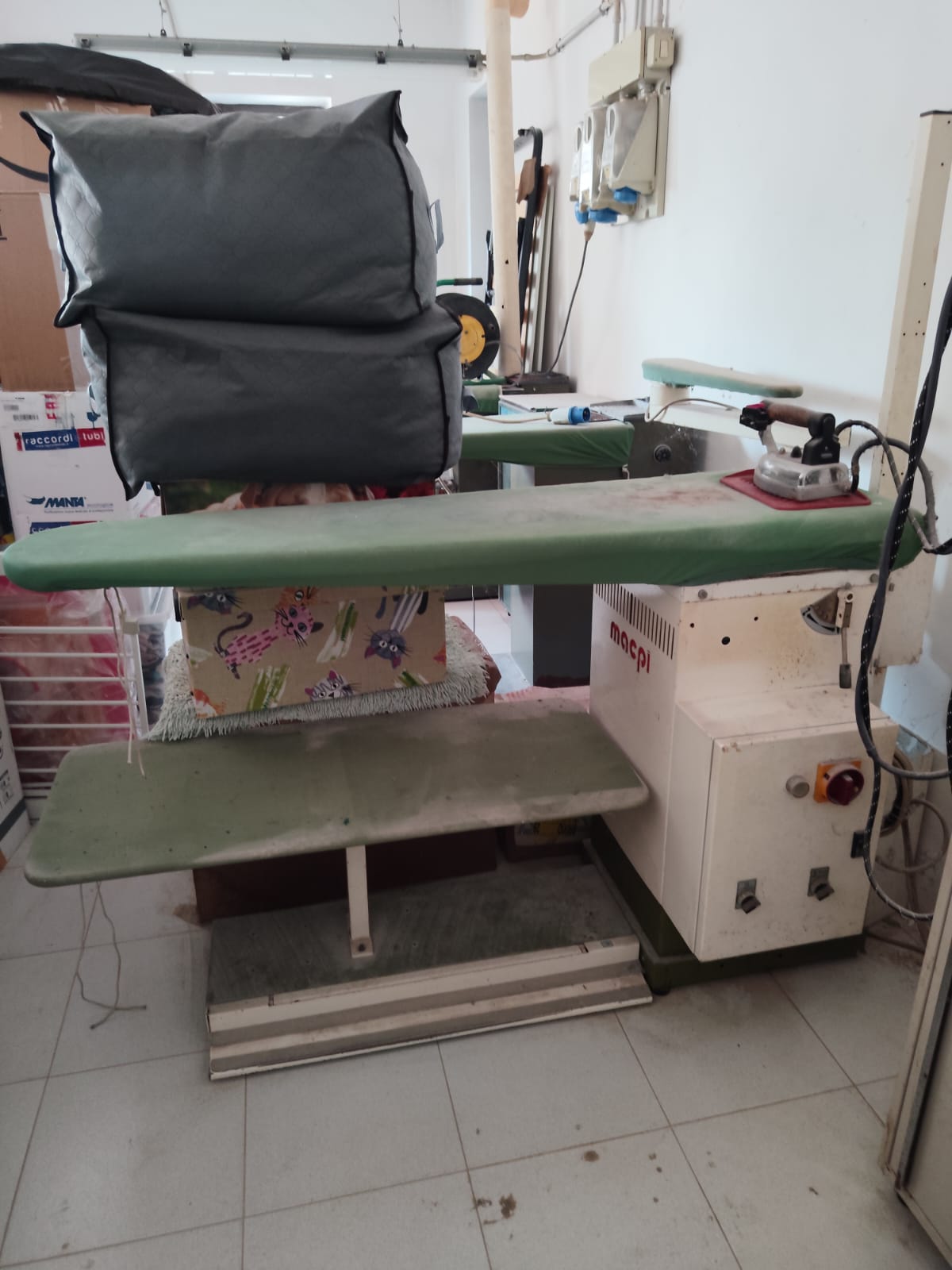 Tavolo Aspirante Macpi + Caldaia a Vapore in vendita - foto 4