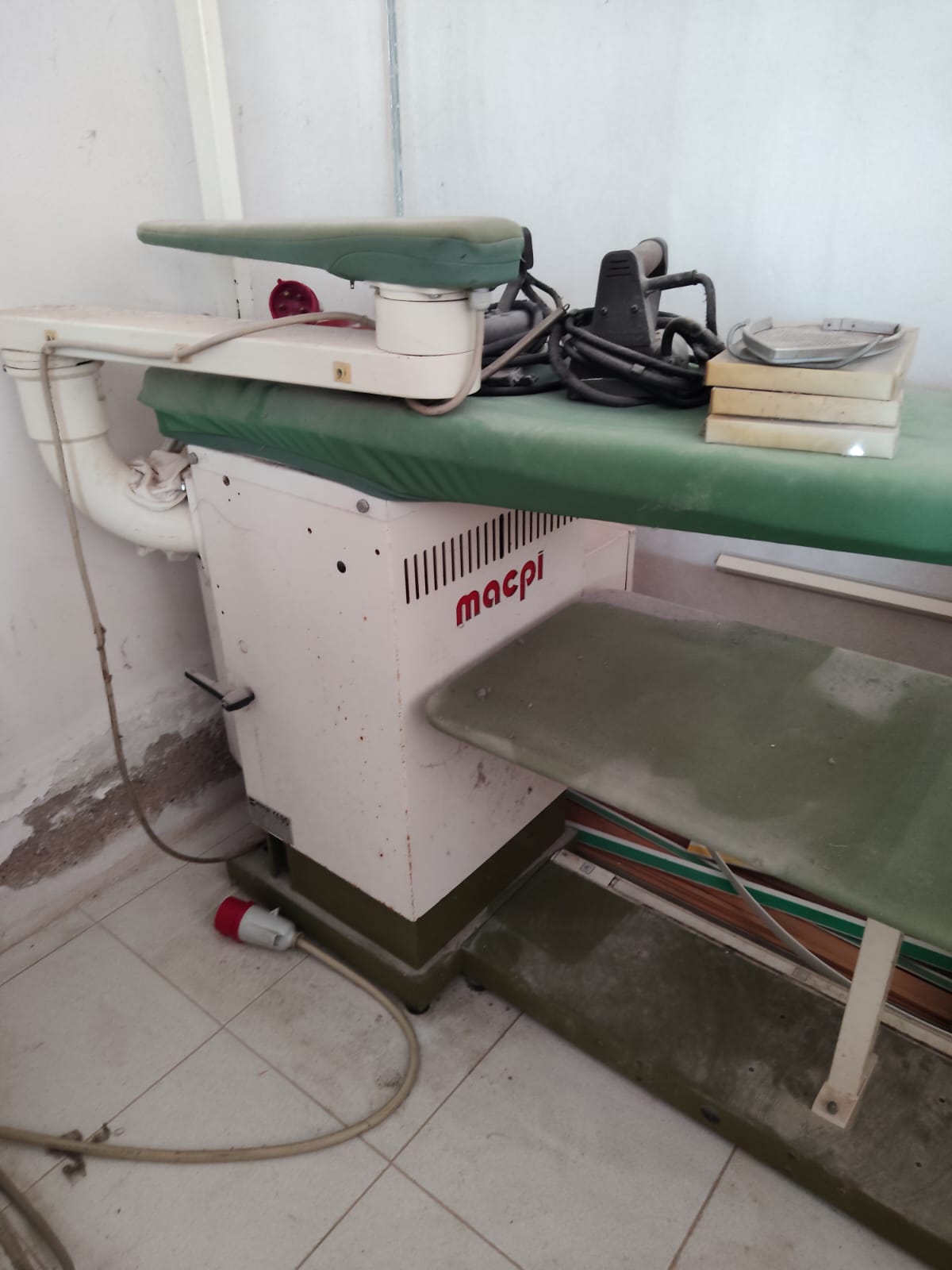 Tavolo Aspirante Macpi + Caldaia a Vapore in vendita - foto 5