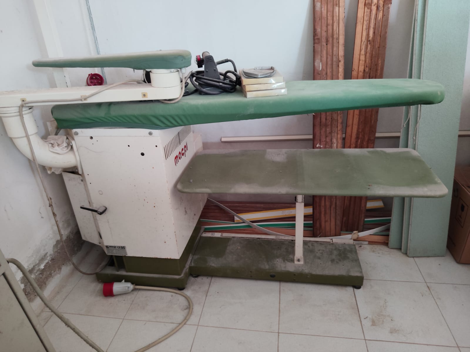 Tavolo Aspirante Macpi + Caldaia a Vapore in vendita - foto 6