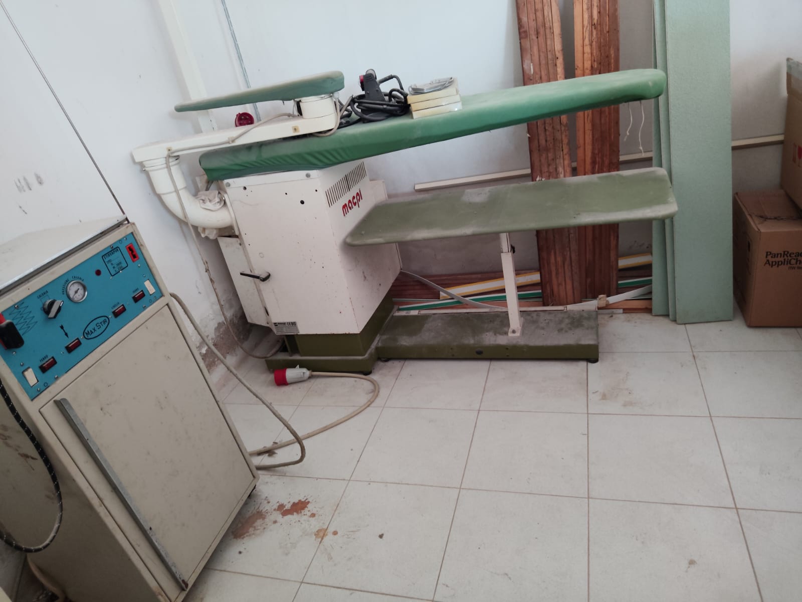 Tavolo Aspirante Macpi + Caldaia a Vapore in vendita - foto 8