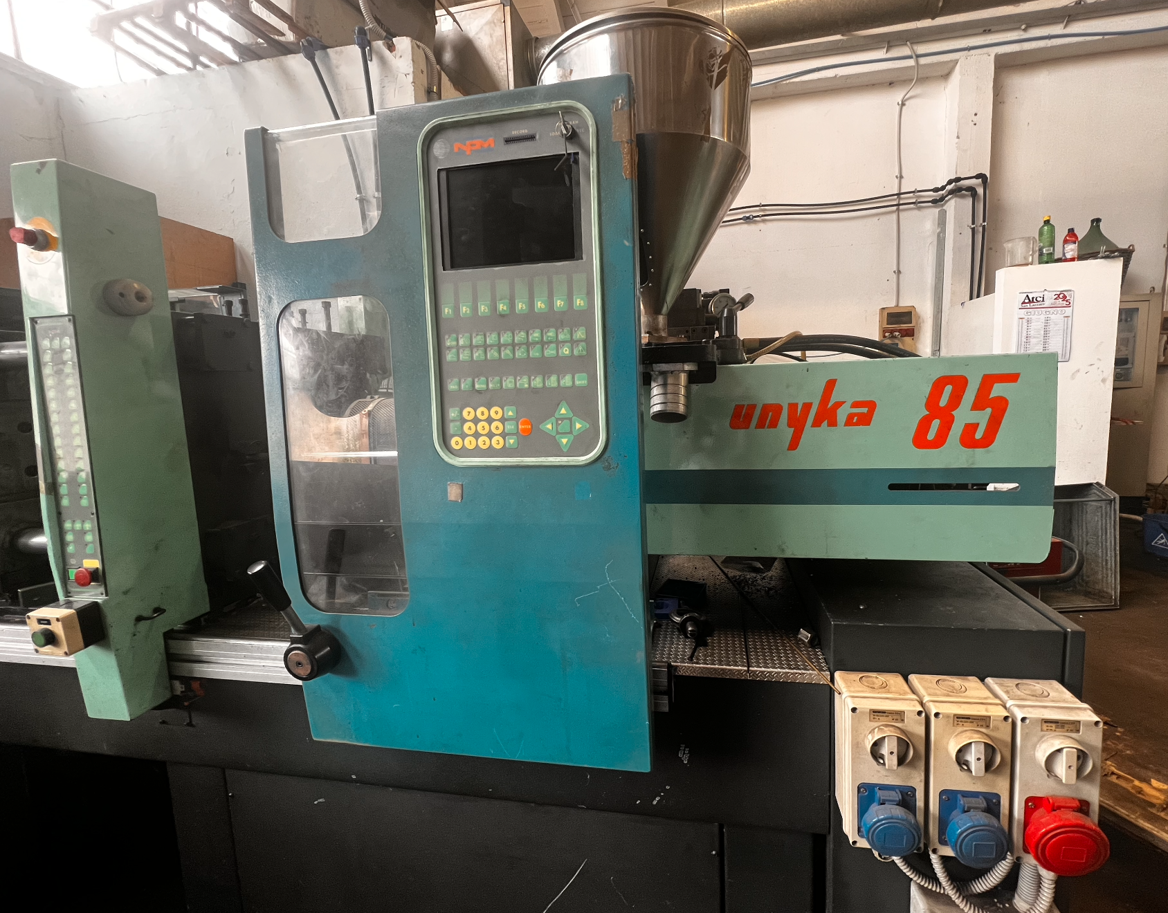 NUOVA PLASTIC METAL 85 TON in vendita - foto 4