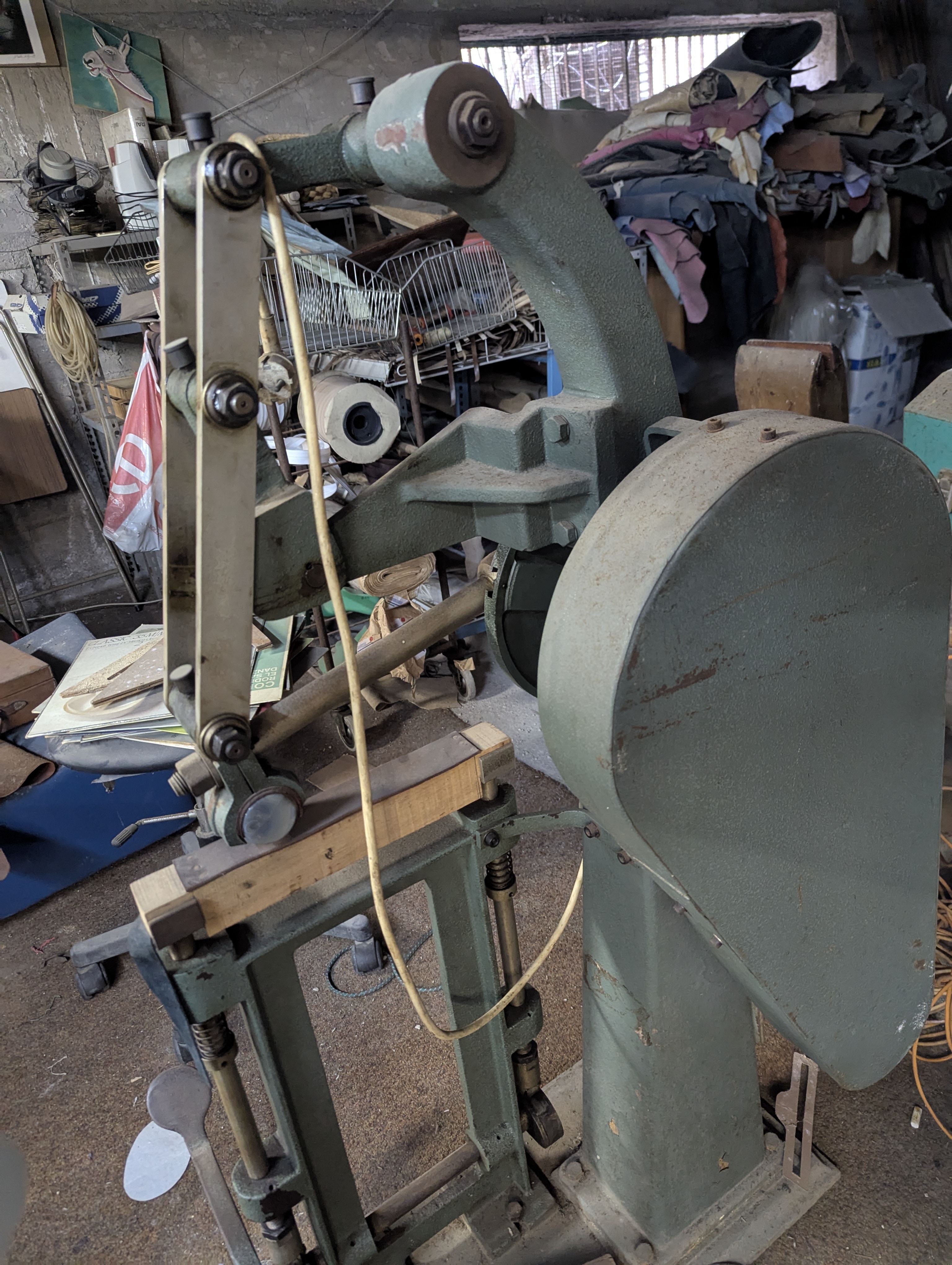 Lucidatrice pelli (lissa) in vendita - foto 1