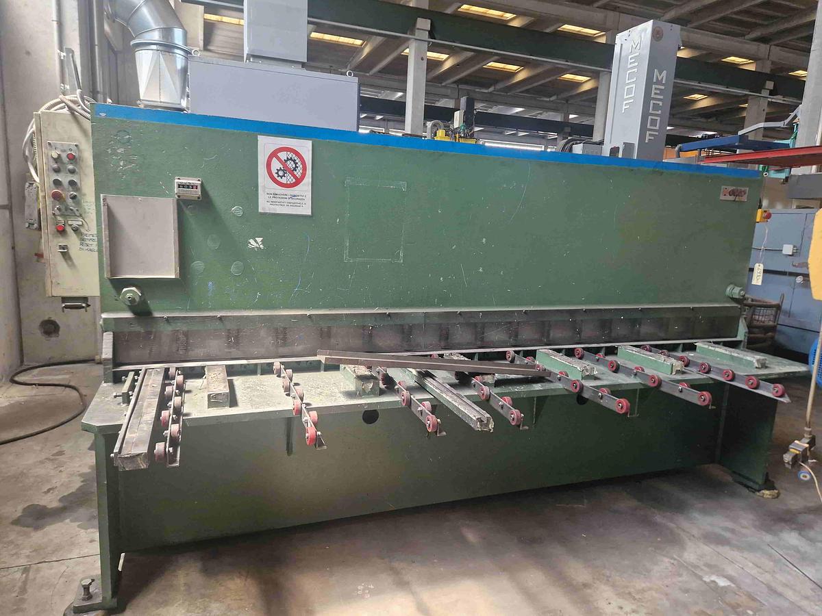 Cesoia Oleodinamica Omag 3000 X 8  in vendita - foto 1