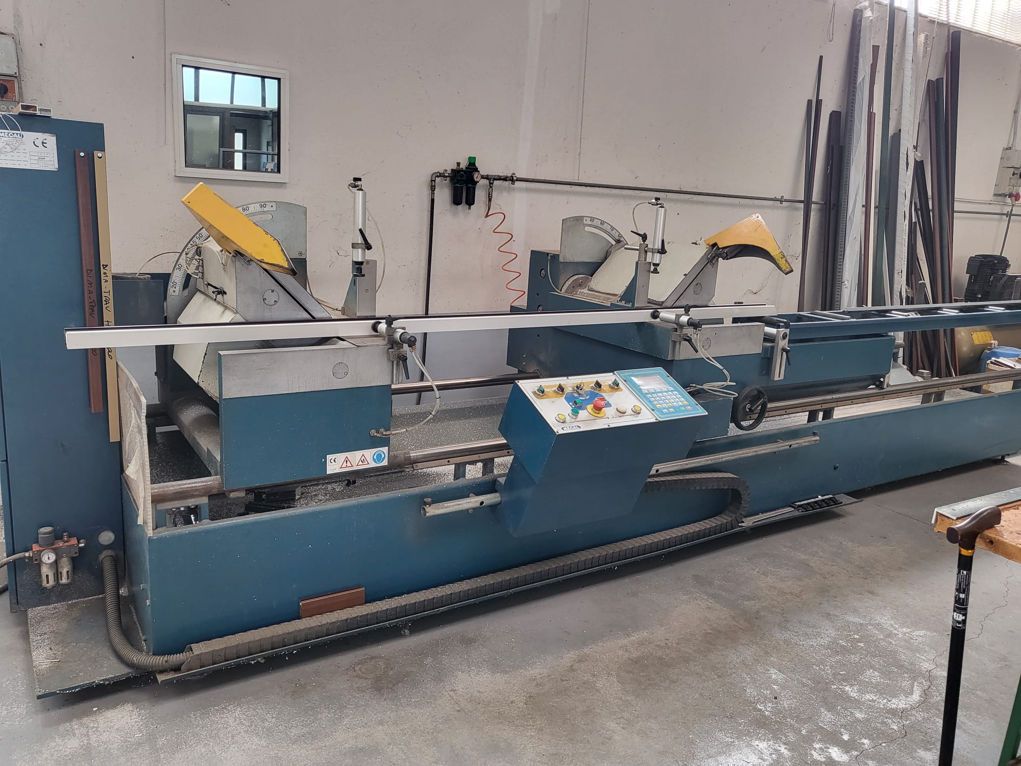 Troncatrice  A Doppia Testa Mecal  Per Alluminio  in vendita - foto 1