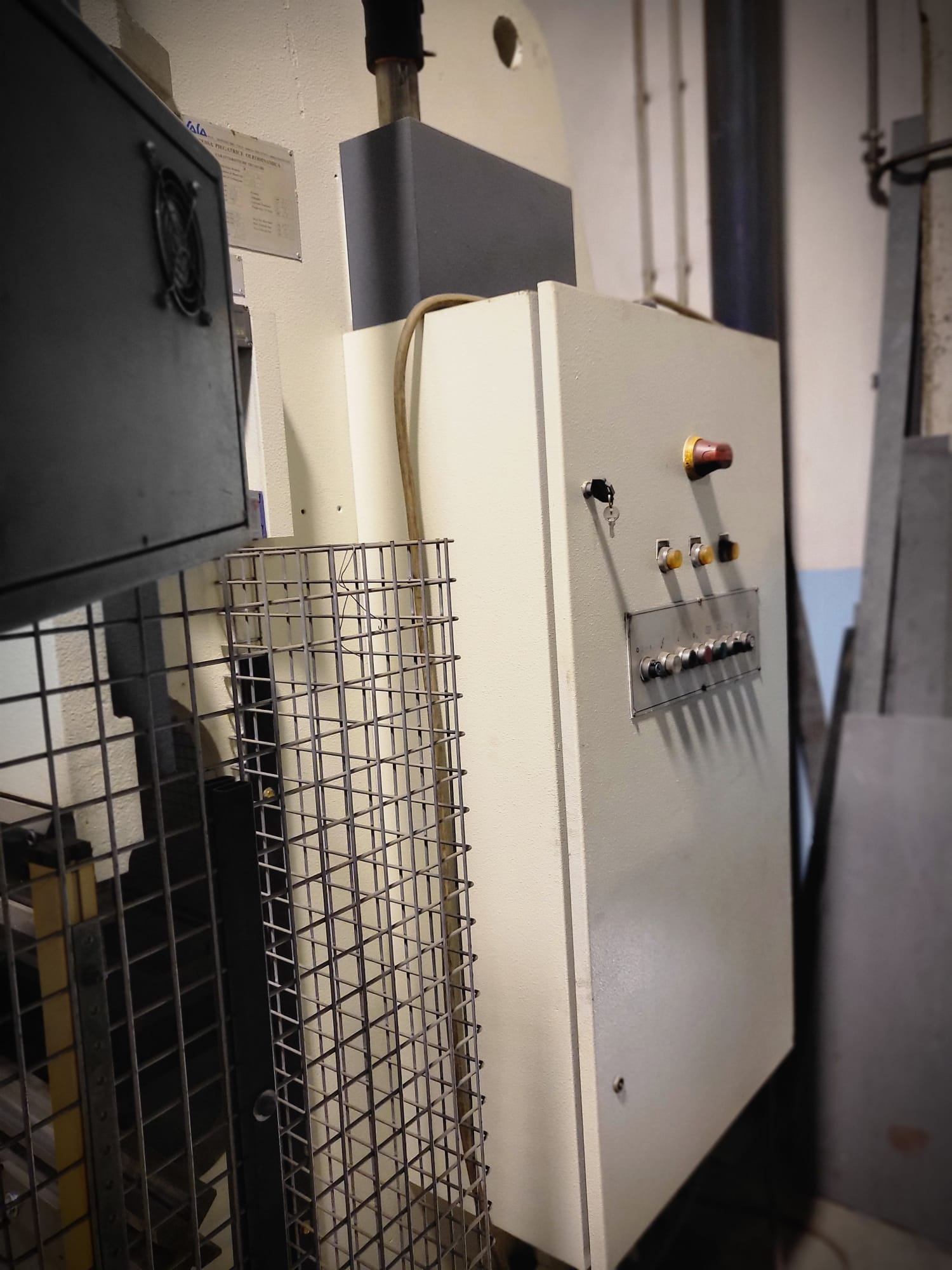  PIEGATRICE SALA  3000 X 110 TON  CN in vendita - foto 8