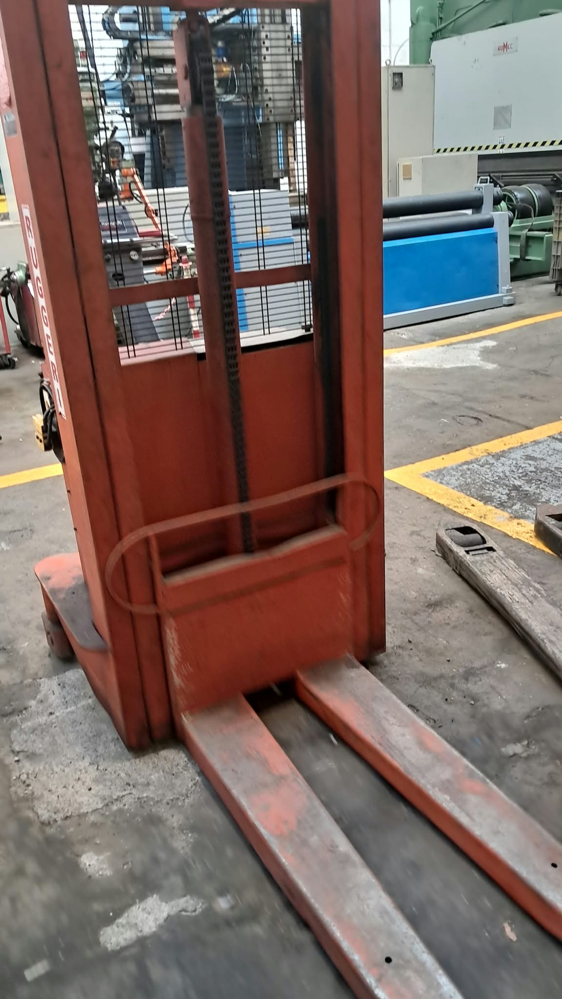 TRASPALLET RUGGERI  Elettrico 12 volts in vendita - foto 3