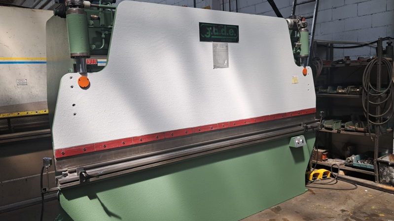 Piegatrice Gade 3100 X 25 Ton   in vendita - foto 2