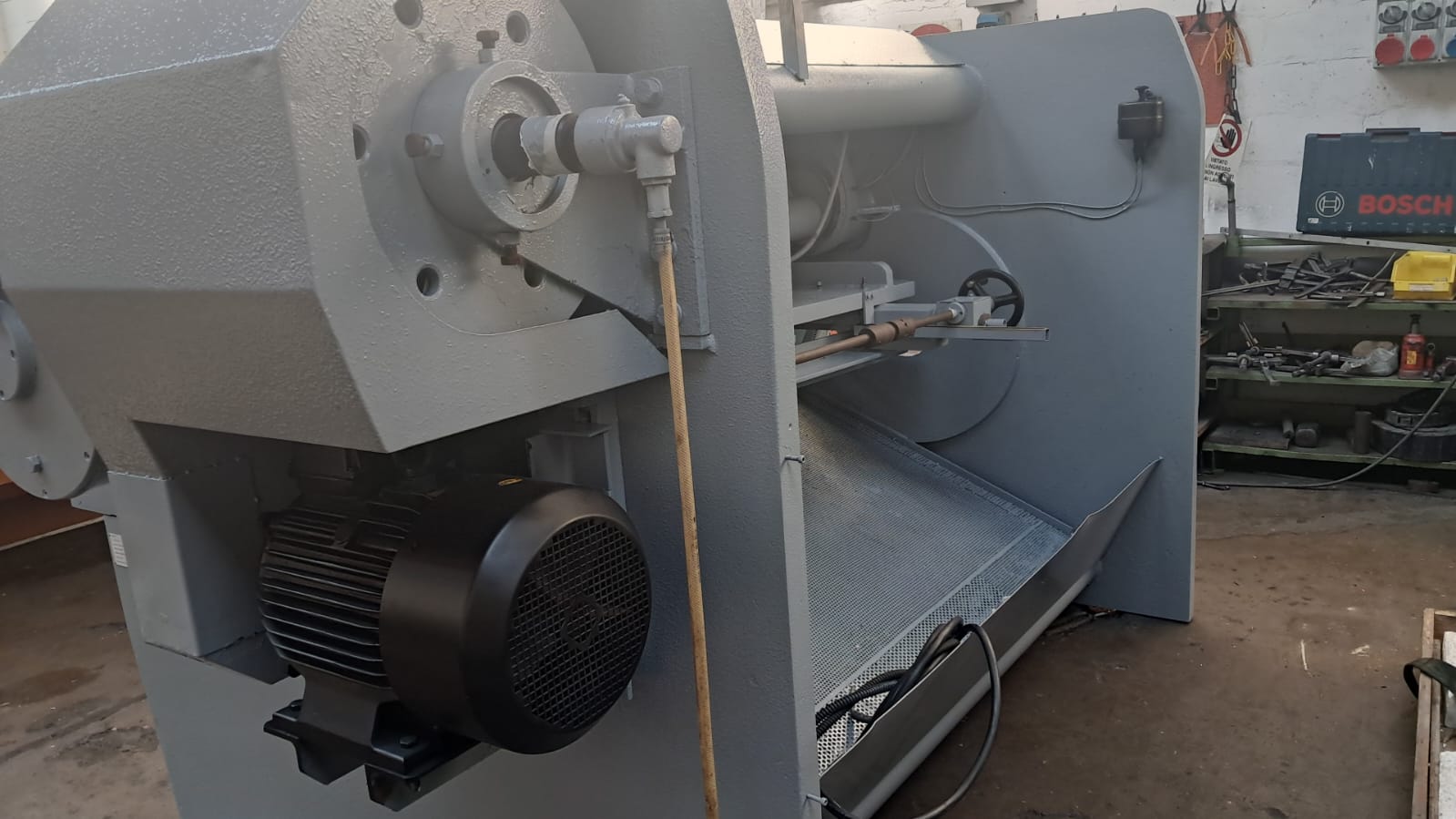 Cesoia A Ghigliottina Meccanica Romea 2000 X 8 in vendita - foto 3