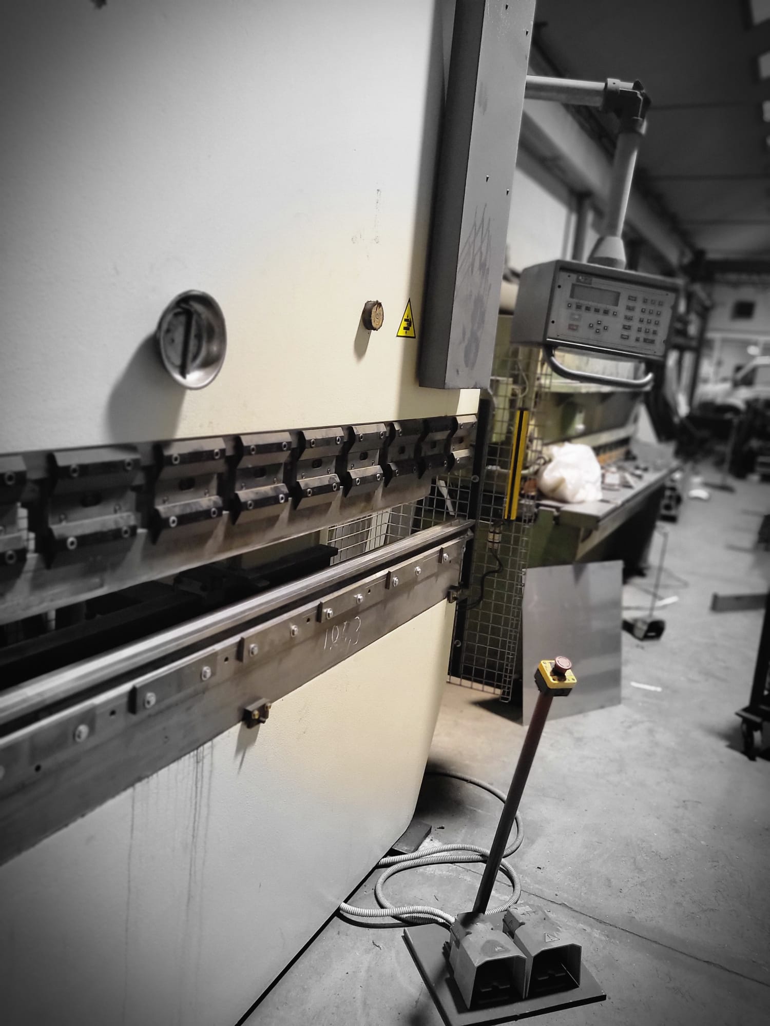  PIEGATRICE SALA  3000 X 110 TON  CN in vendita - foto 5