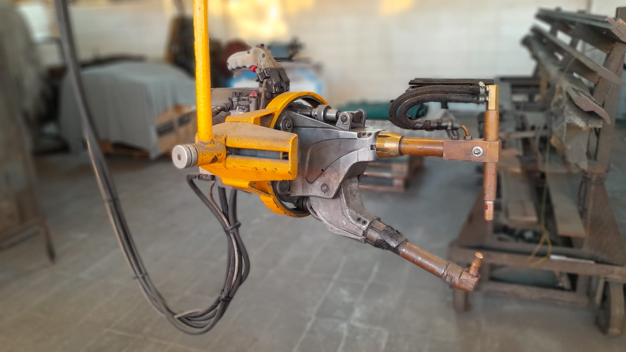 PUNTATRICE PENSILE  DP  VISUALIZZATA  in vendita - foto 1