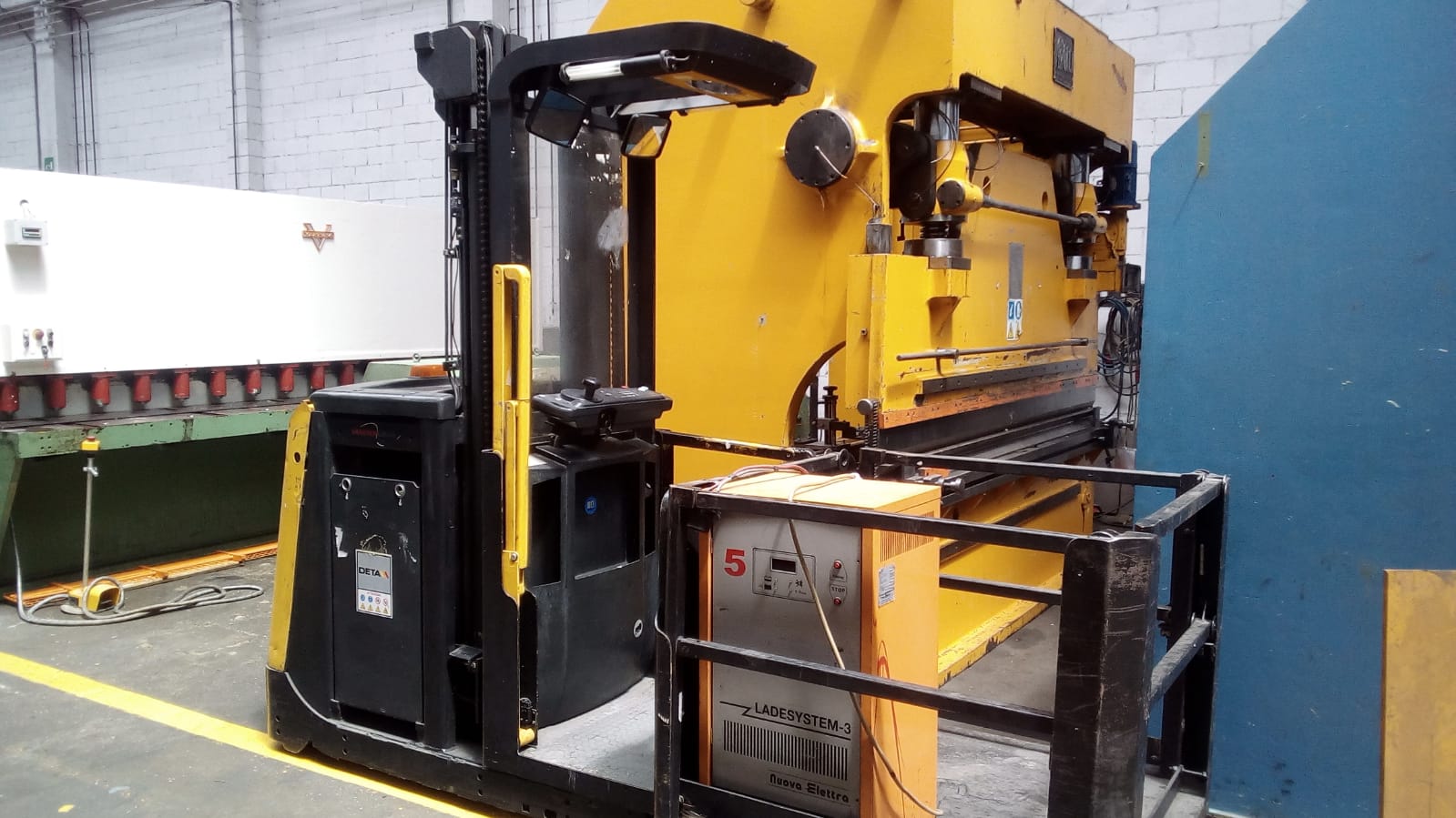 CARRELLO ELEVATORE OM  ELEVABILE MOD. XOP2 in vendita - foto 6