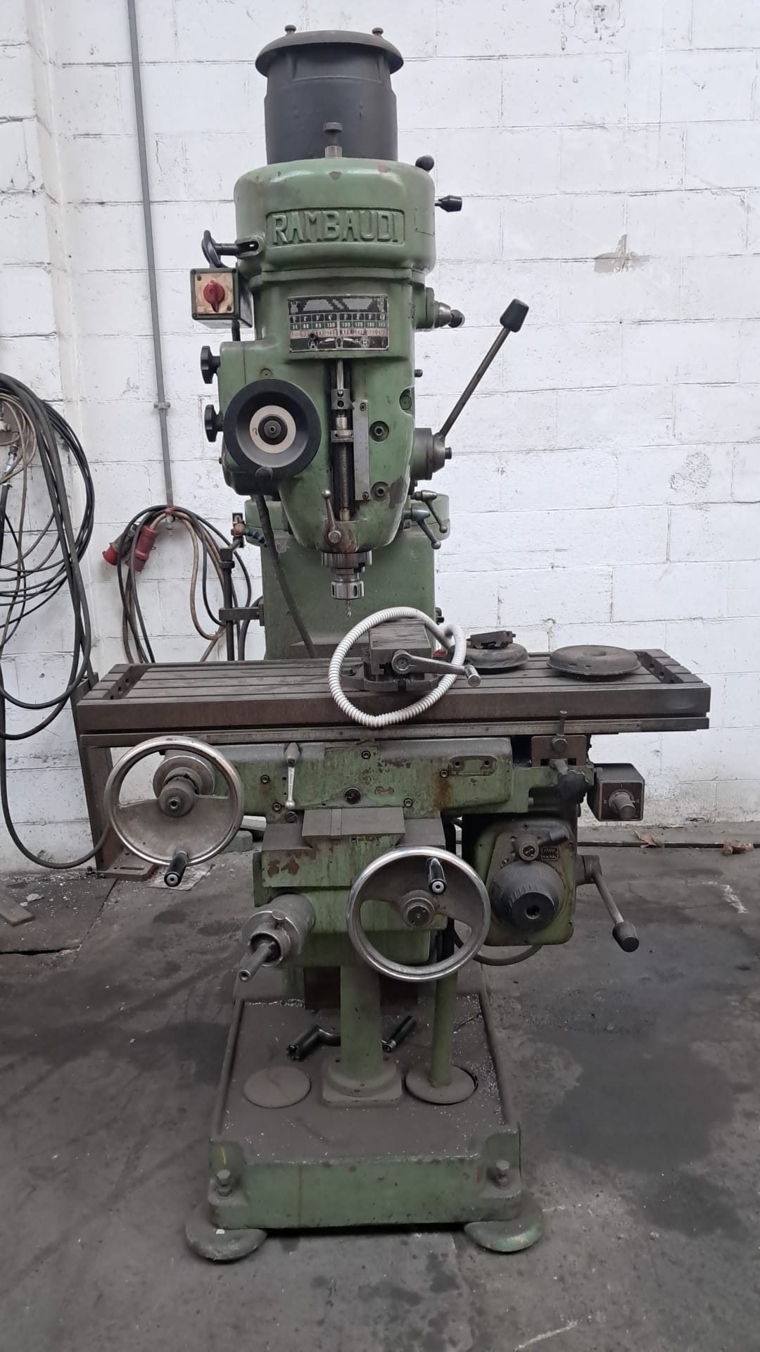 Fresatrici per metallo in vendita