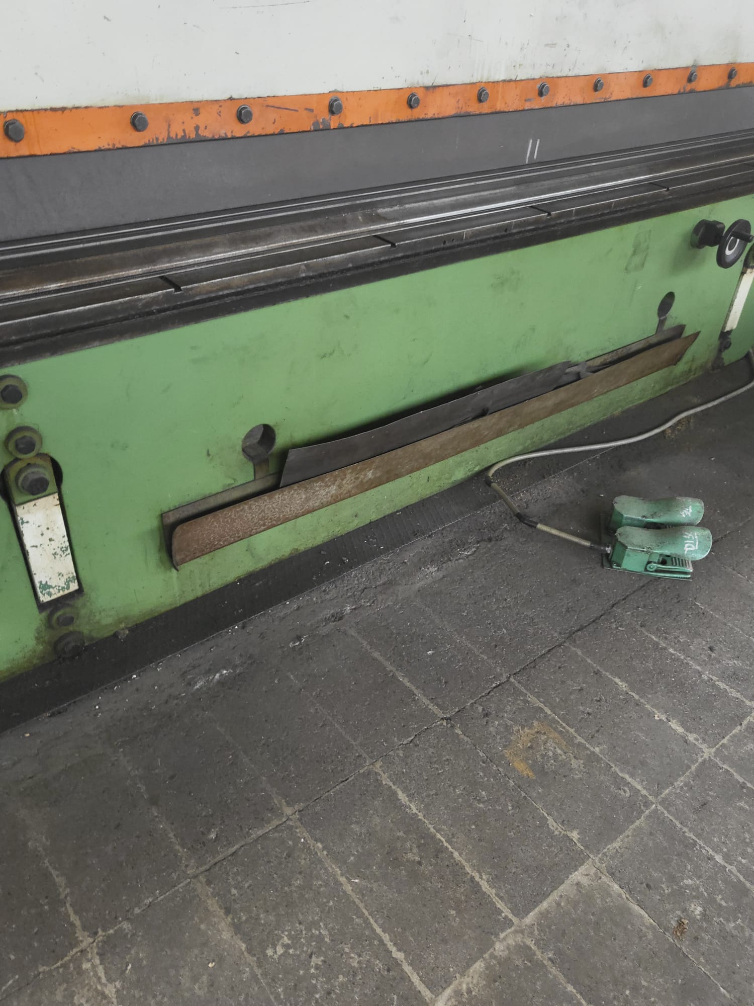 PIEGATRICE  INDUMAC  4000 X 100 TON  in vendita - foto 3