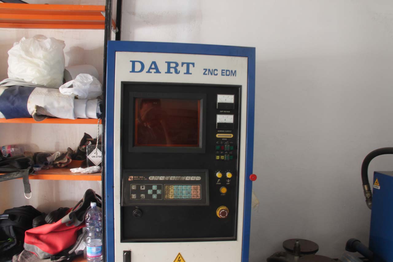 Elettroerosione a tuffo DART serie ZNC EDM60  in vendita - foto 2