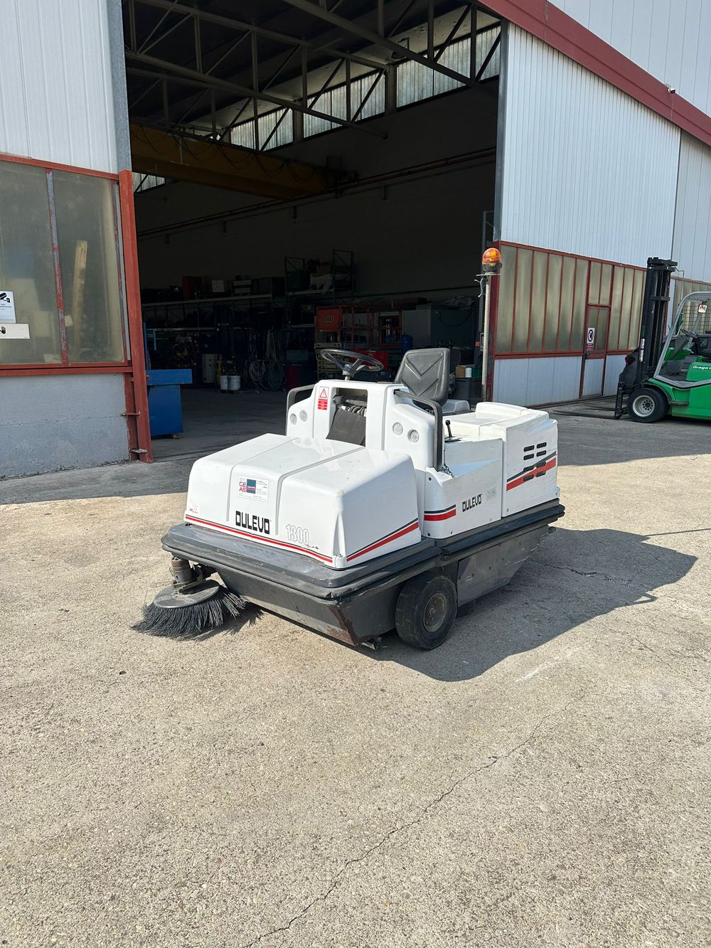 Spazzatrice Dulevo Modello 1300DL  in vendita - foto 2