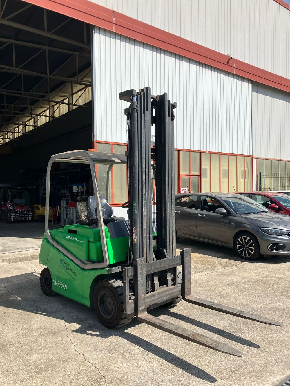 Carrello elevatore Cesab Mod. Blitz 300AC in vendita - foto 2
