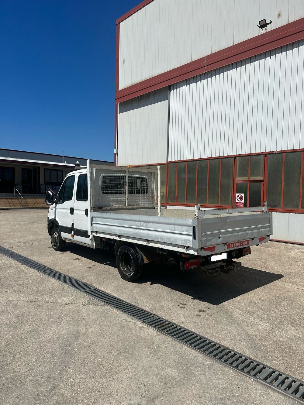 Autocarro Iveco Daily 35C13 in vendita - foto 2
