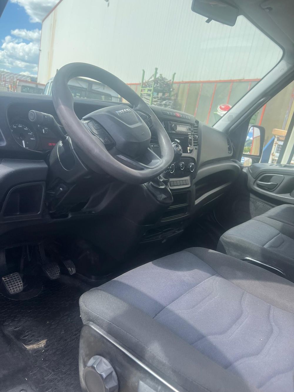 Autocarro Iveco Daliy 35C16 in vendita - foto 5