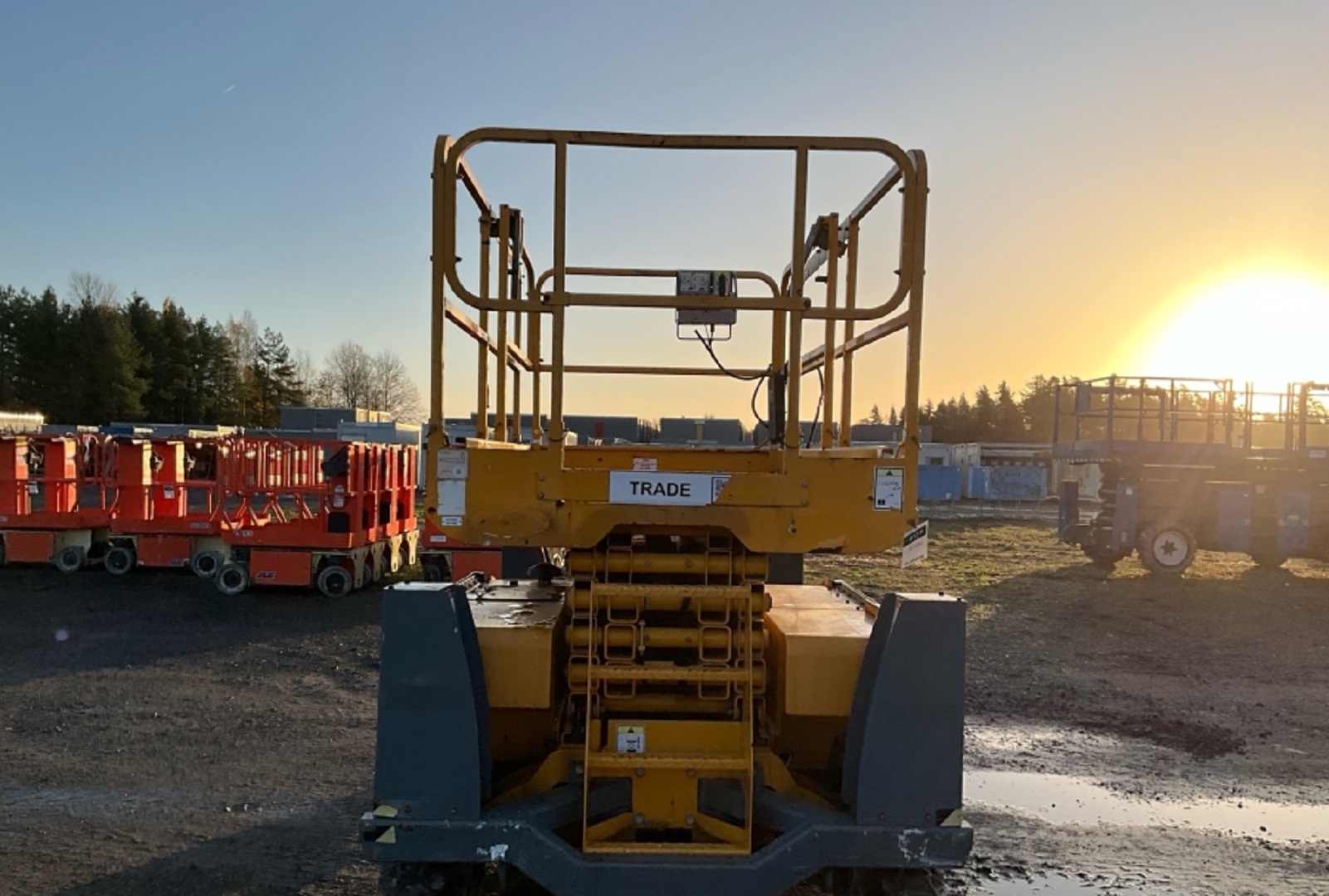 Piattaforma aerea verticale Haulotte Compact 12 in vendita - foto 3