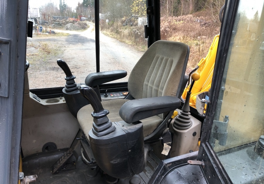 Mini terna JCB 1CX (2002) – 3.300 ore in vendita - foto 7