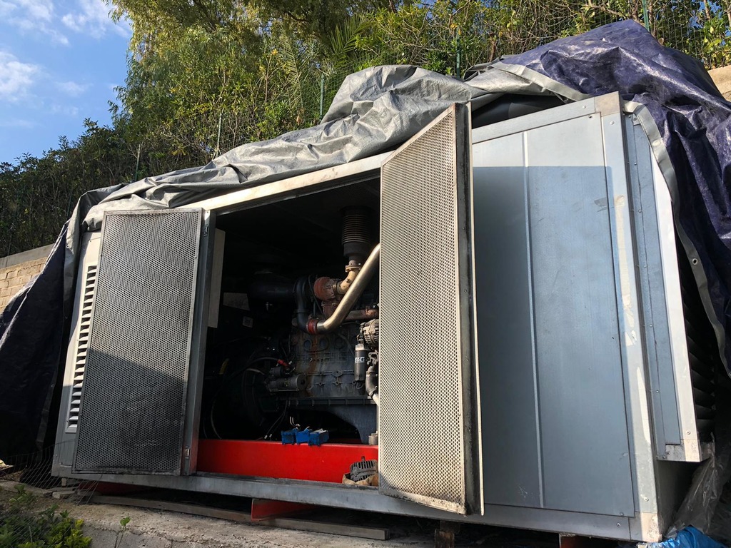 Gruppo Elettrogeno Diesel Insonorizzato 200 kVA-160 kW in vendita - foto 3
