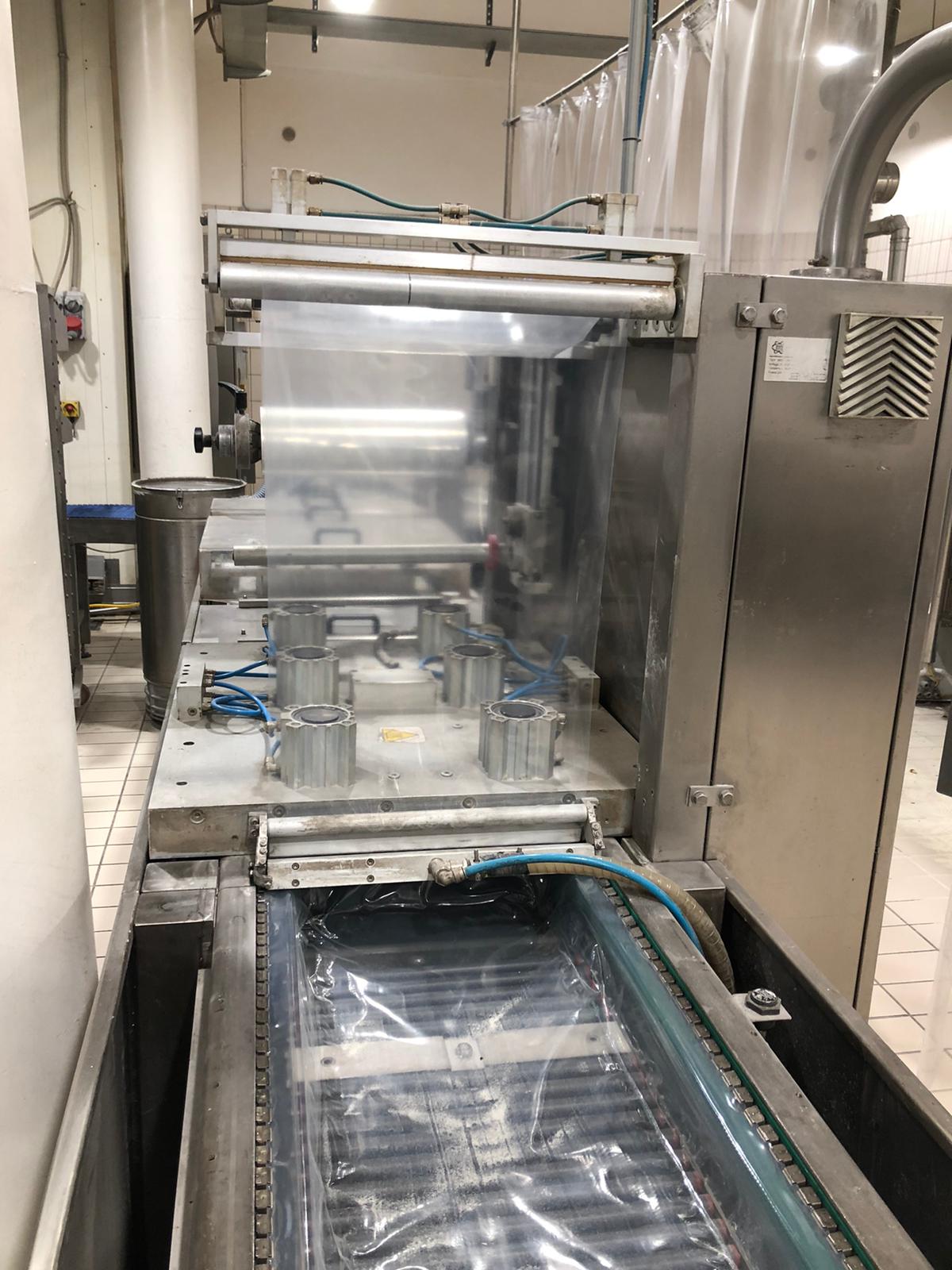 LINEA DI CONFEZIONAMENTO SOTTOVUOTO CON NASTRI in vendita - foto 7