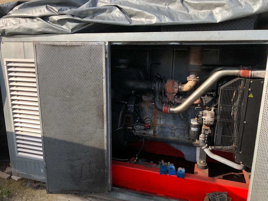 Gruppo Elettrogeno Diesel Insonorizzato 200 kVA-160 kW in vendita - foto 4