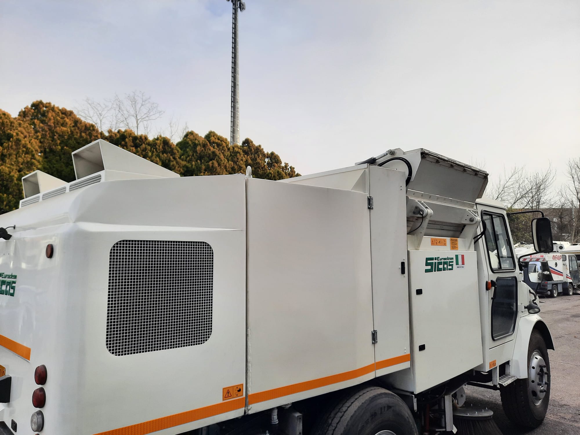 Spazzatrice meccanica Sicas 4000 in vendita - foto 2
