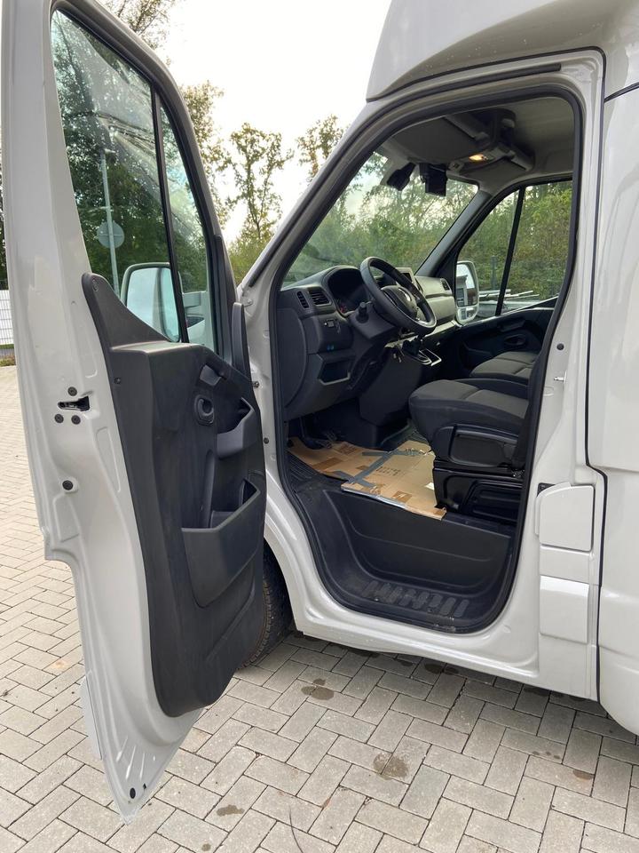 Camion per il trasporto di cavalli  Renault Master 2024 in vendita - foto 8