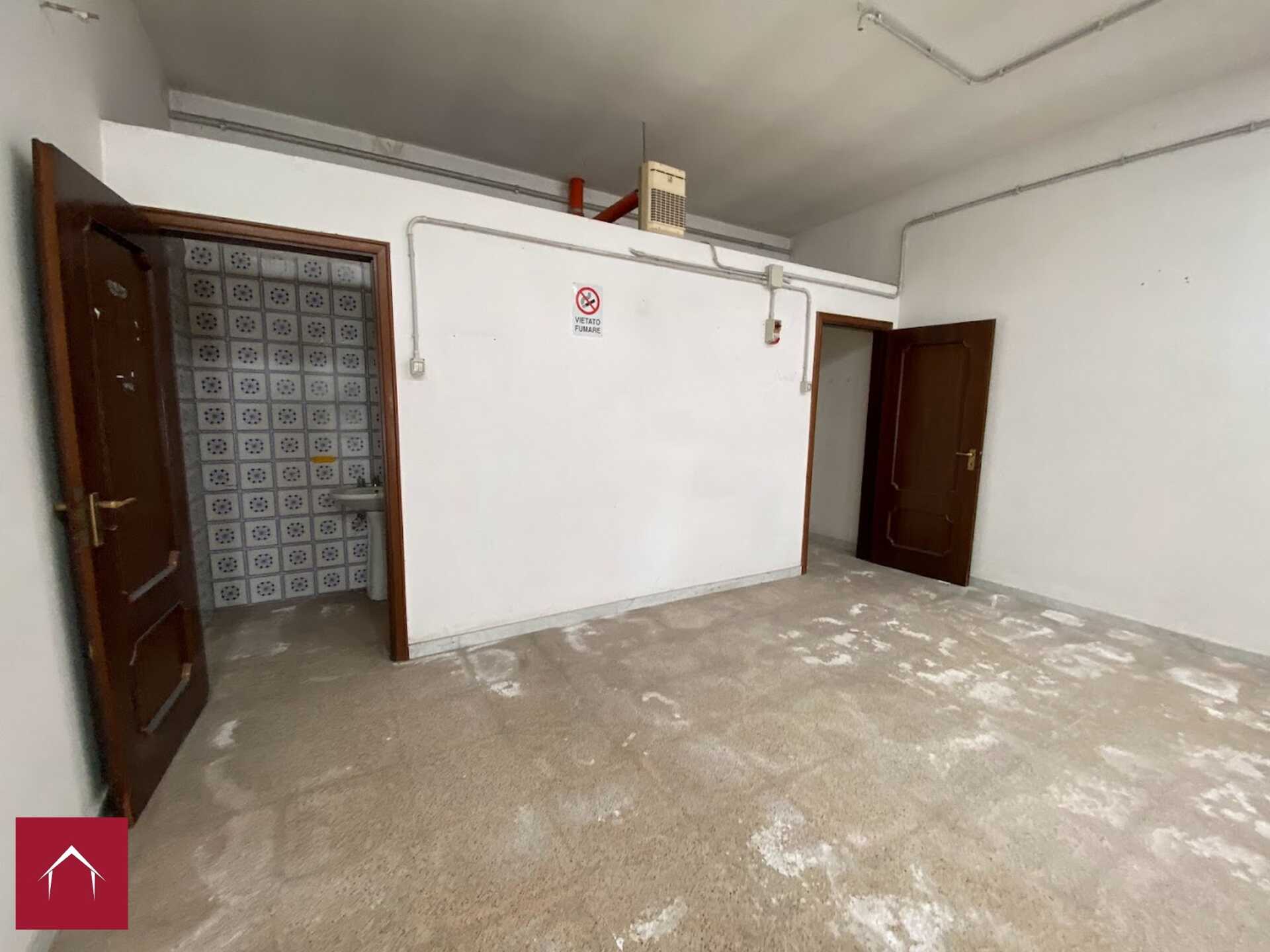 Depositi/Magazzini 108 mq con accesso carrabile  in vendita - foto 11