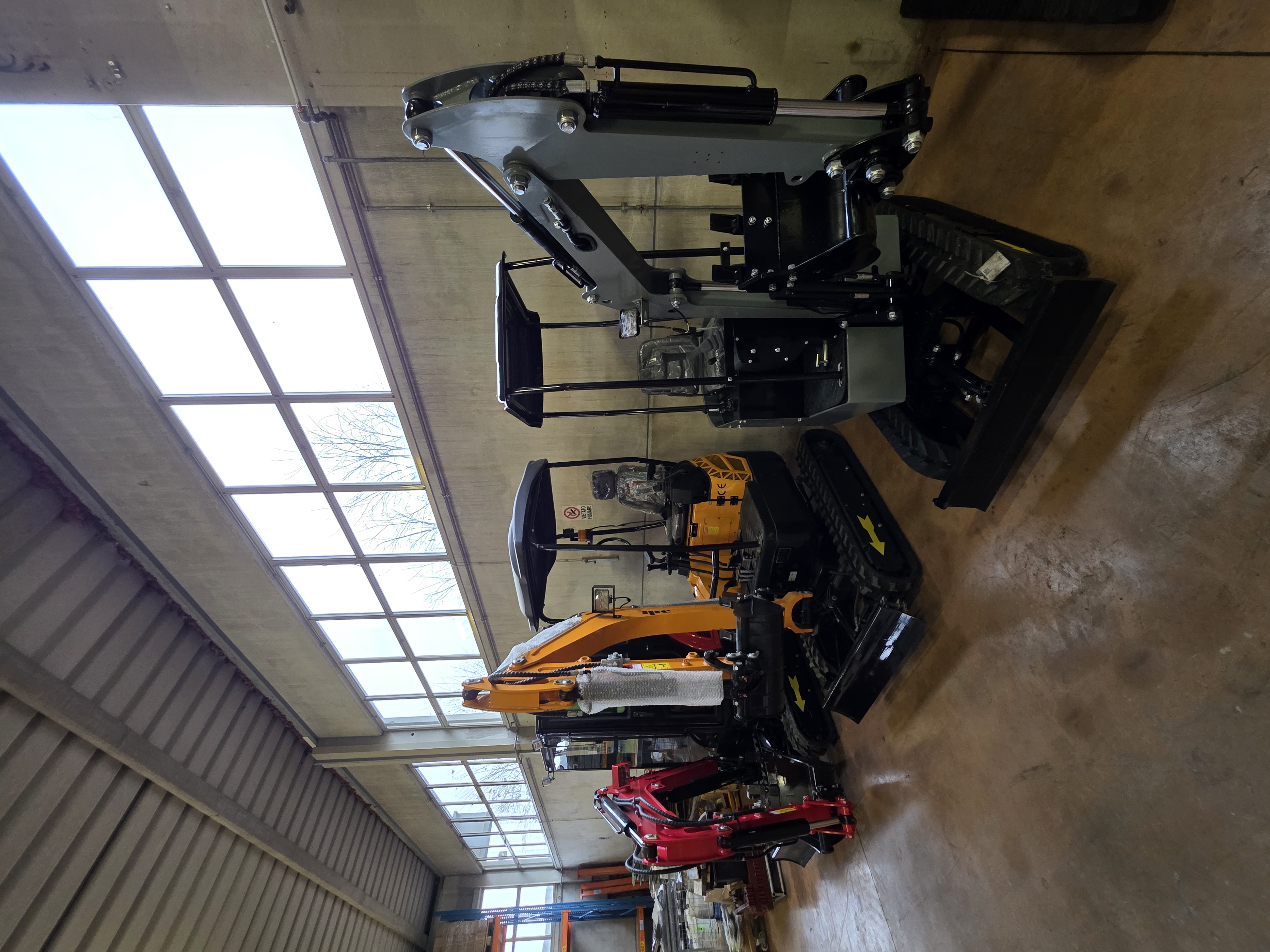 Miniescavatore JPC HT 12  in vendita - foto 2
