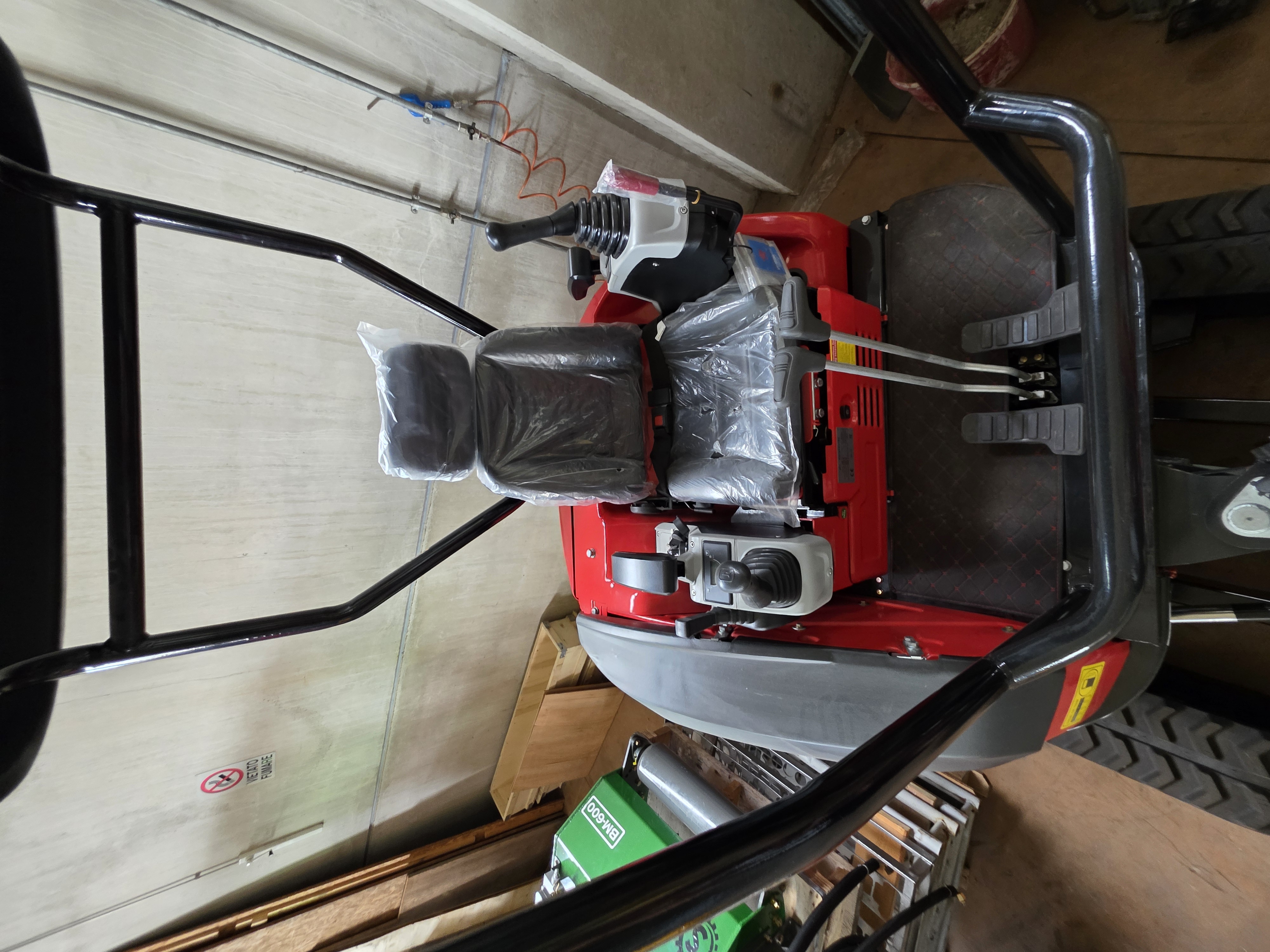 Miniescavatore JPC HT25 in vendita - foto 2