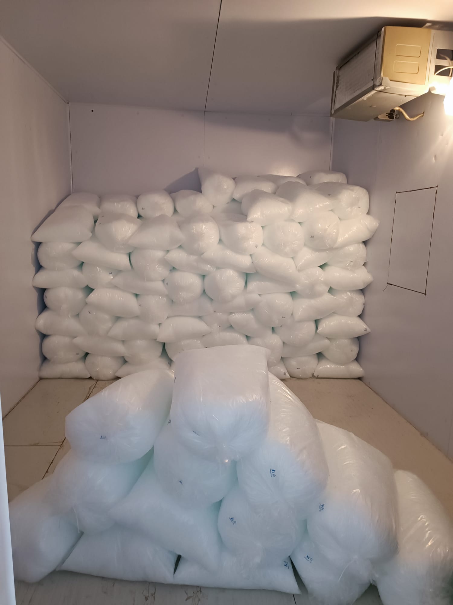 CELLA FRIGORIFERA E MACCHINA PRODUZIONE GHIACCIO in vendita - foto 3