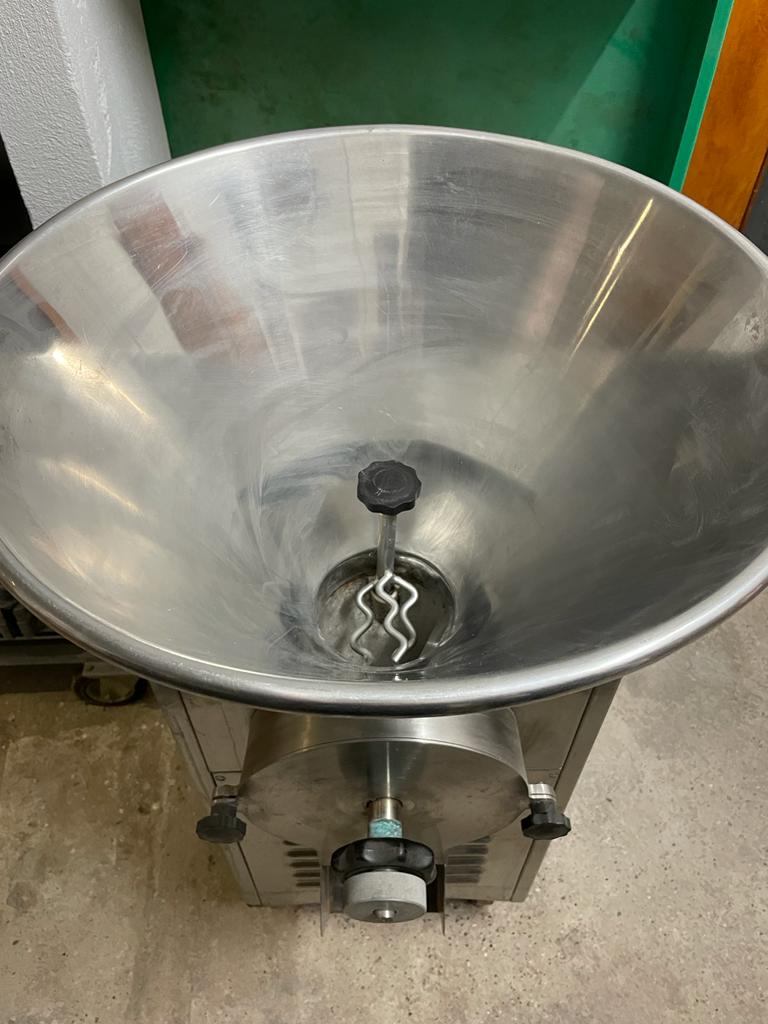 Macinasale per lavorazione carni in vendita - foto 2