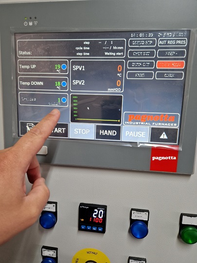 Forno elettrico a carro per trattamenti termici in vendita - foto 2