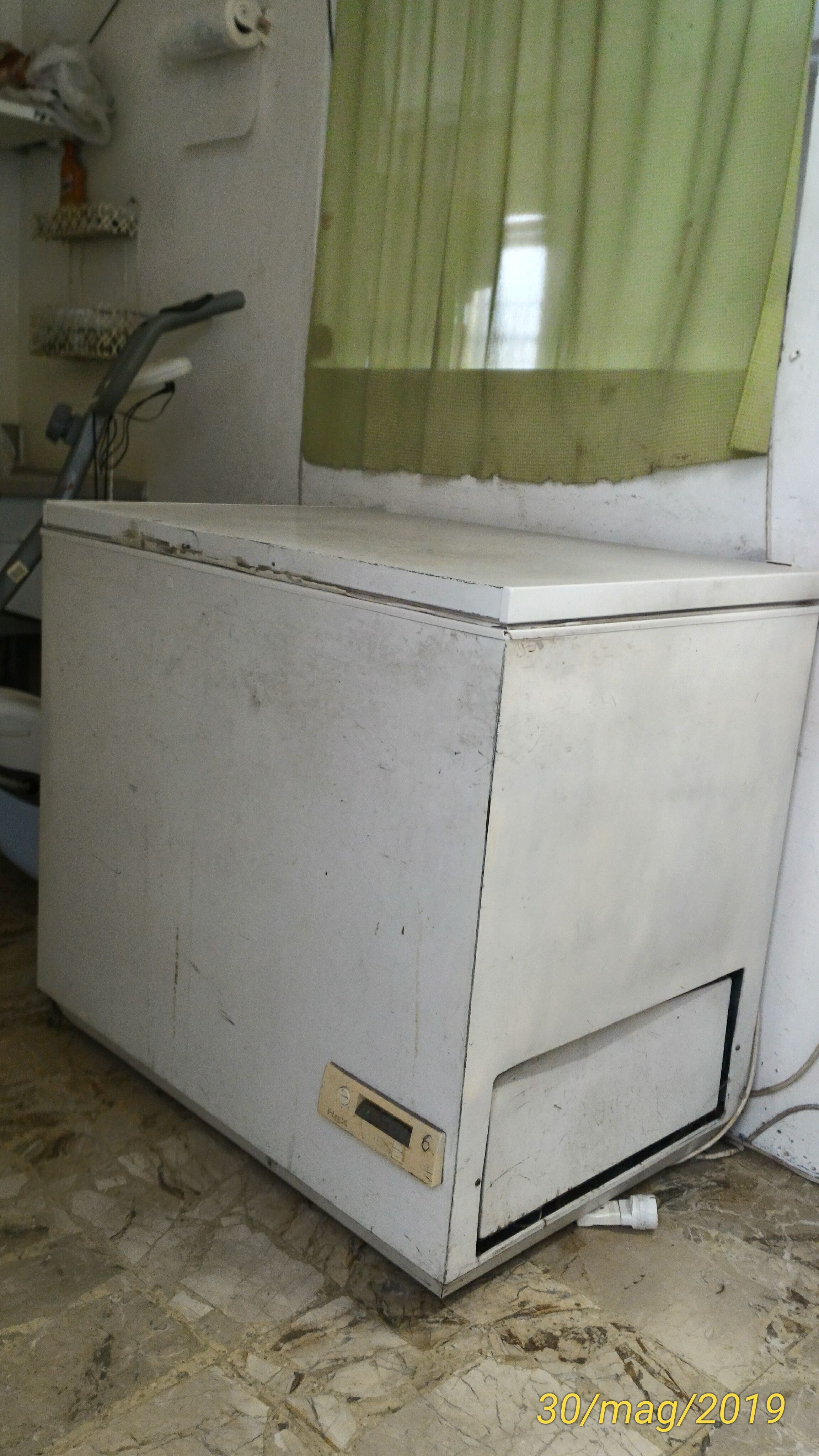 Vendo 2 Mantecatori + 2 Pastorizzatori + 3 frighi in vendita - foto 5