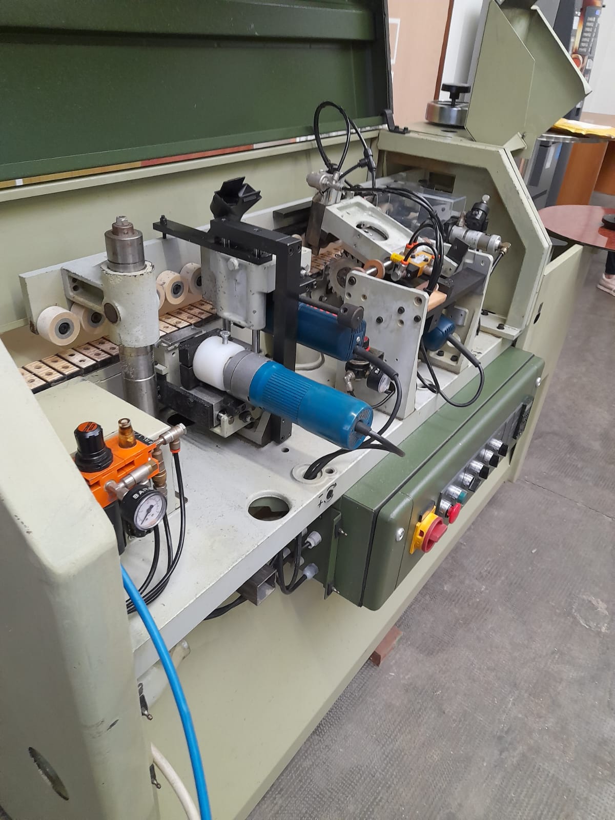 Bordatrice SCM modello BASIC 1 usata in vendita - foto 2
