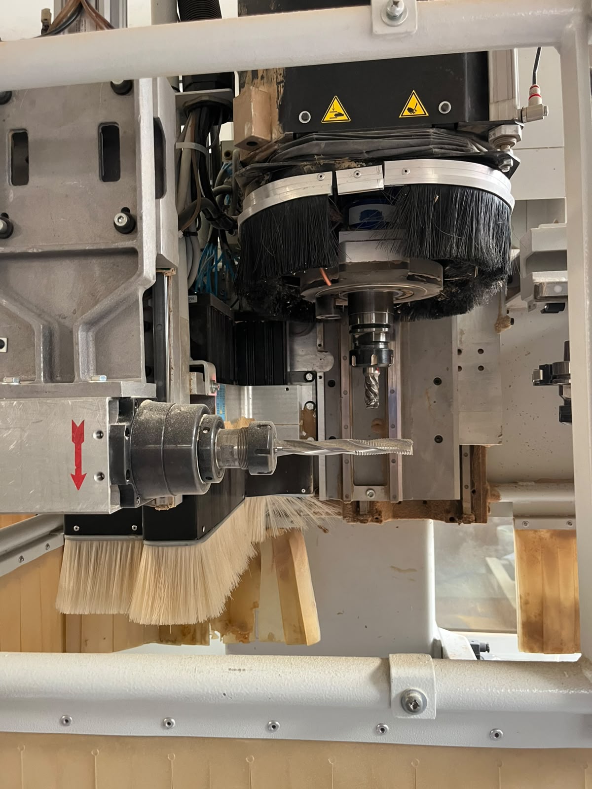 Centro di lavoro BUSELLATO JET OPTIMA P a 4 assi usato in vendita - foto 4