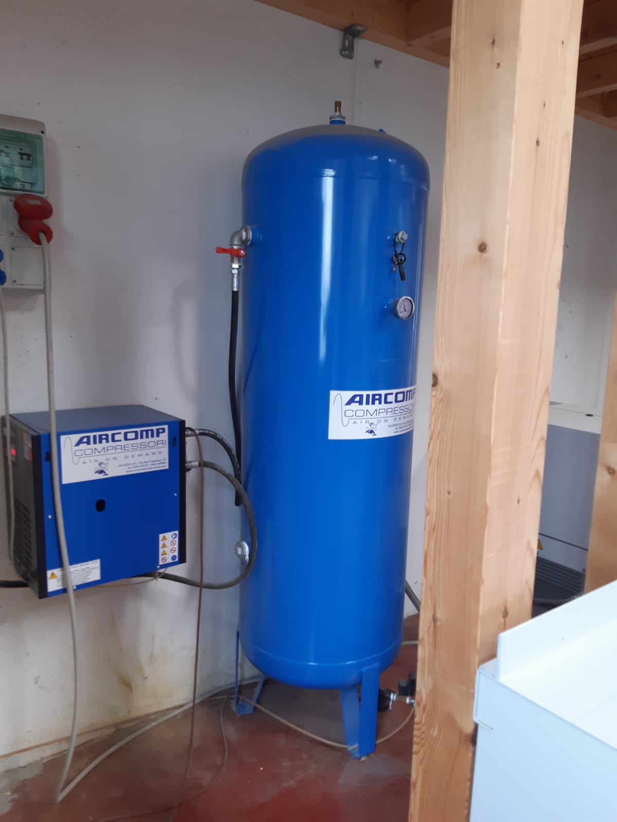 Compressore a vite CHAMPION FM07 a norme CE in vendita - foto 2