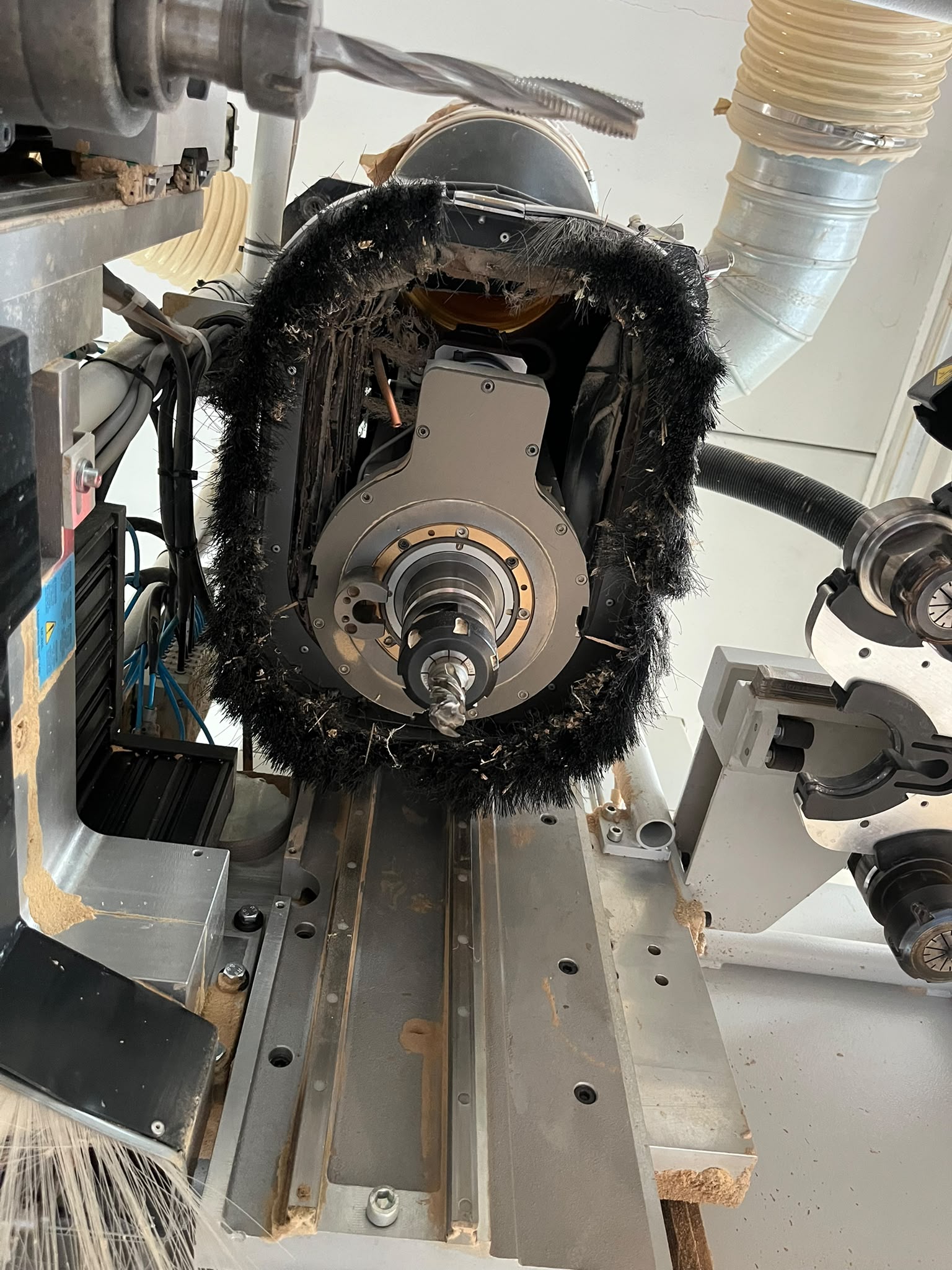 Centro di lavoro BUSELLATO JET OPTIMA P a 4 assi usato in vendita - foto 6