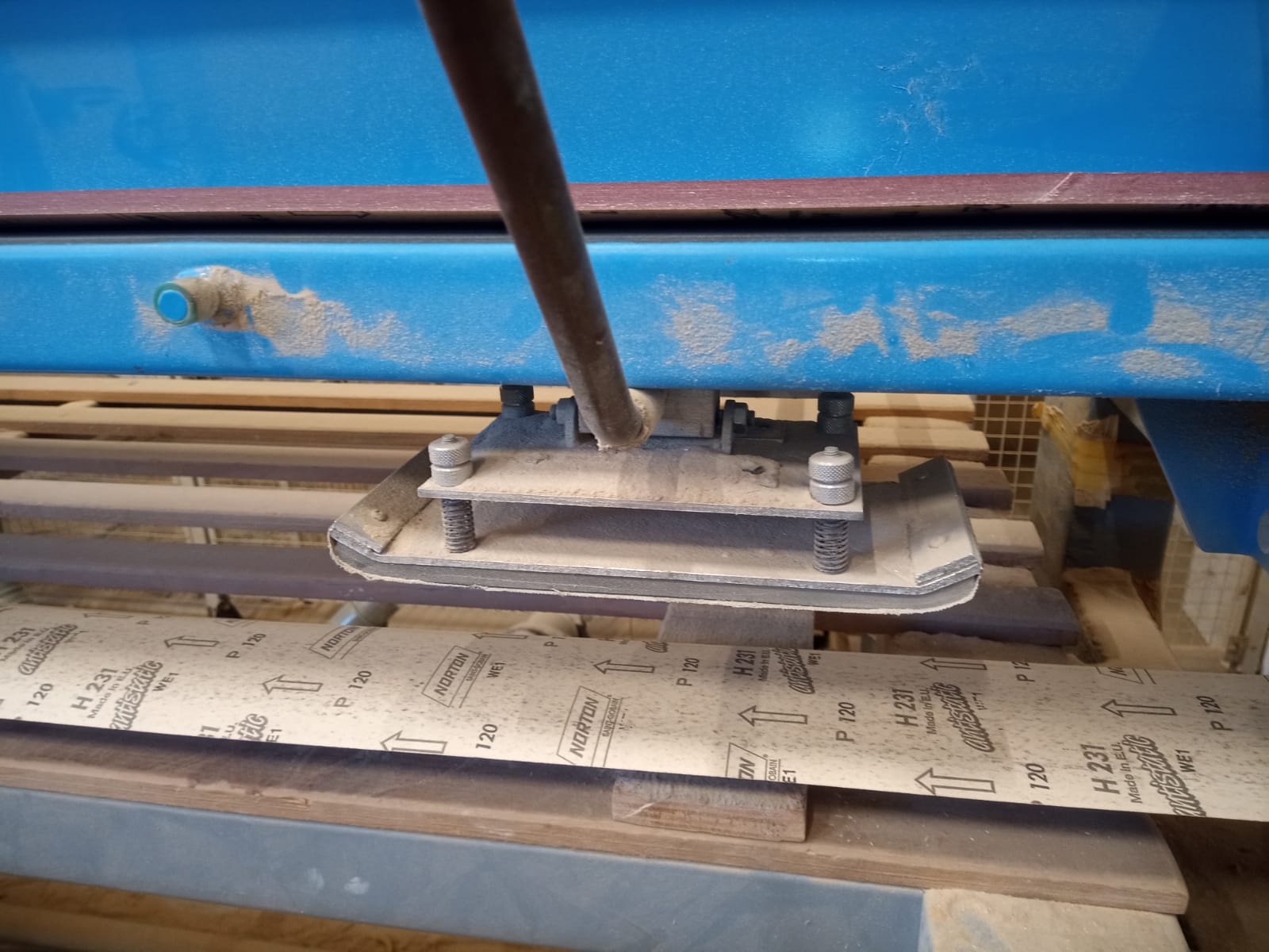 Levigatrice a nastro BINI S3500 a norme CE in vendita - foto 6