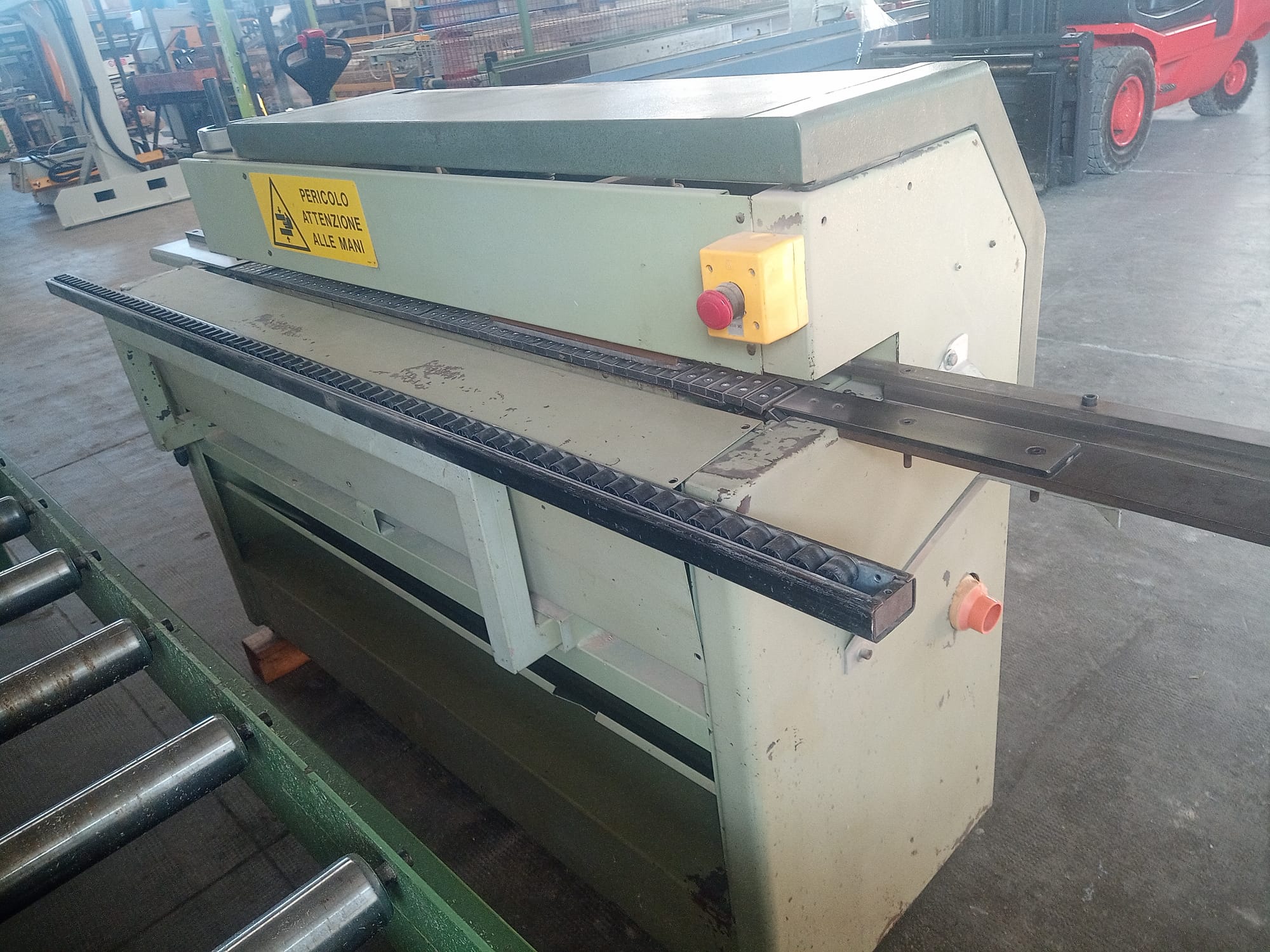 Bordatrice SCM BASIC 1 usata in vendita - foto 4