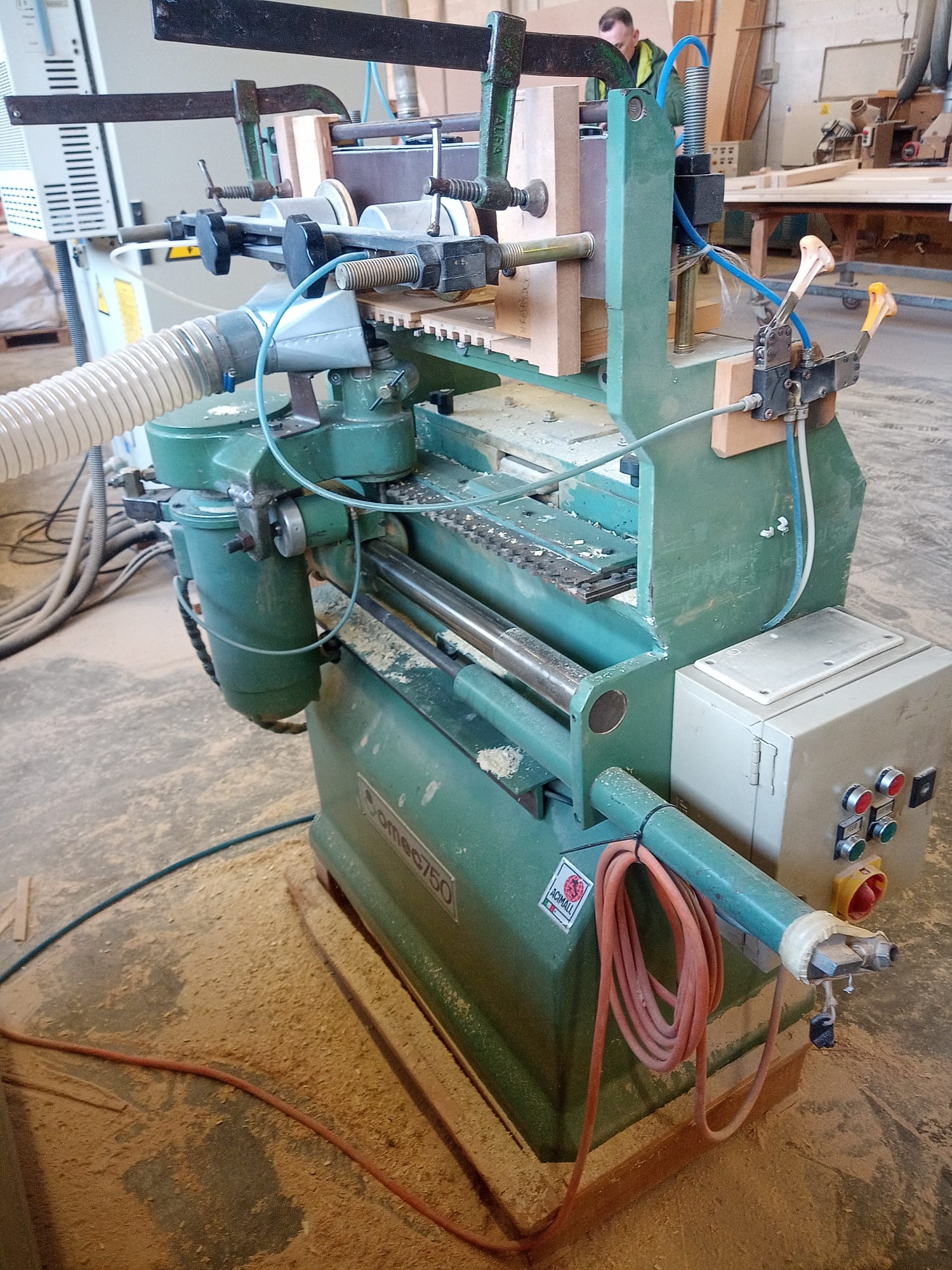 Codettatrice OMEC 750 usata in vendita - foto 3
