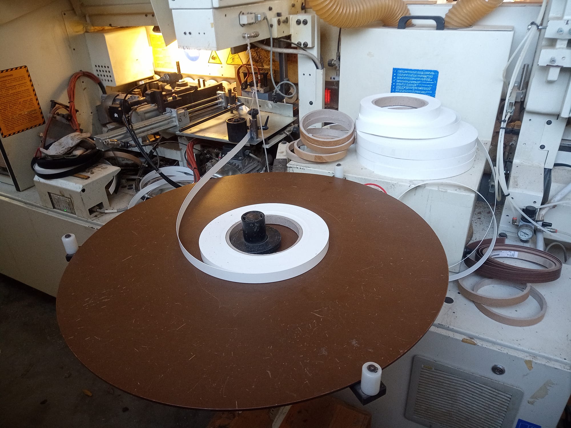 Bordatrice IDM ACTIVA GP-R2 usata in vendita - foto 6