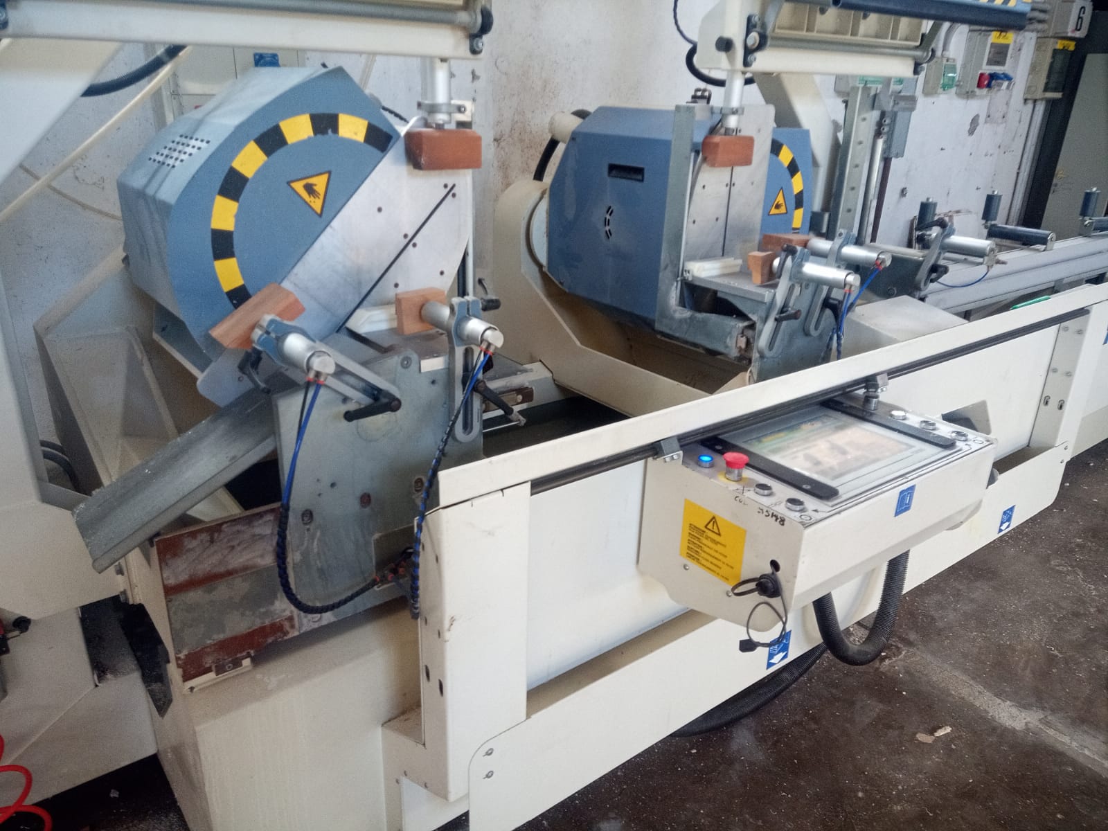 Troncatrice CNC doppia testa AUDATECH DH550 usata in vendita - foto 6