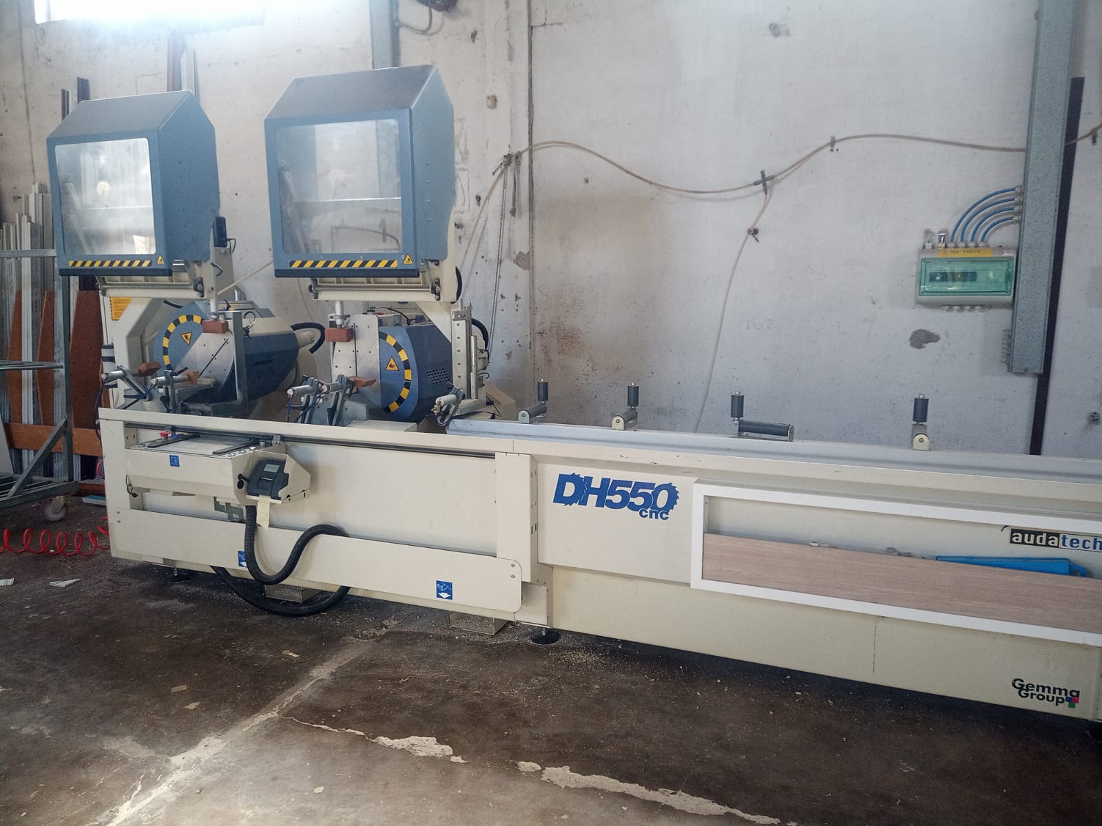 Troncatrice CNC doppia testa AUDATECH DH550 usata in vendita - foto 2