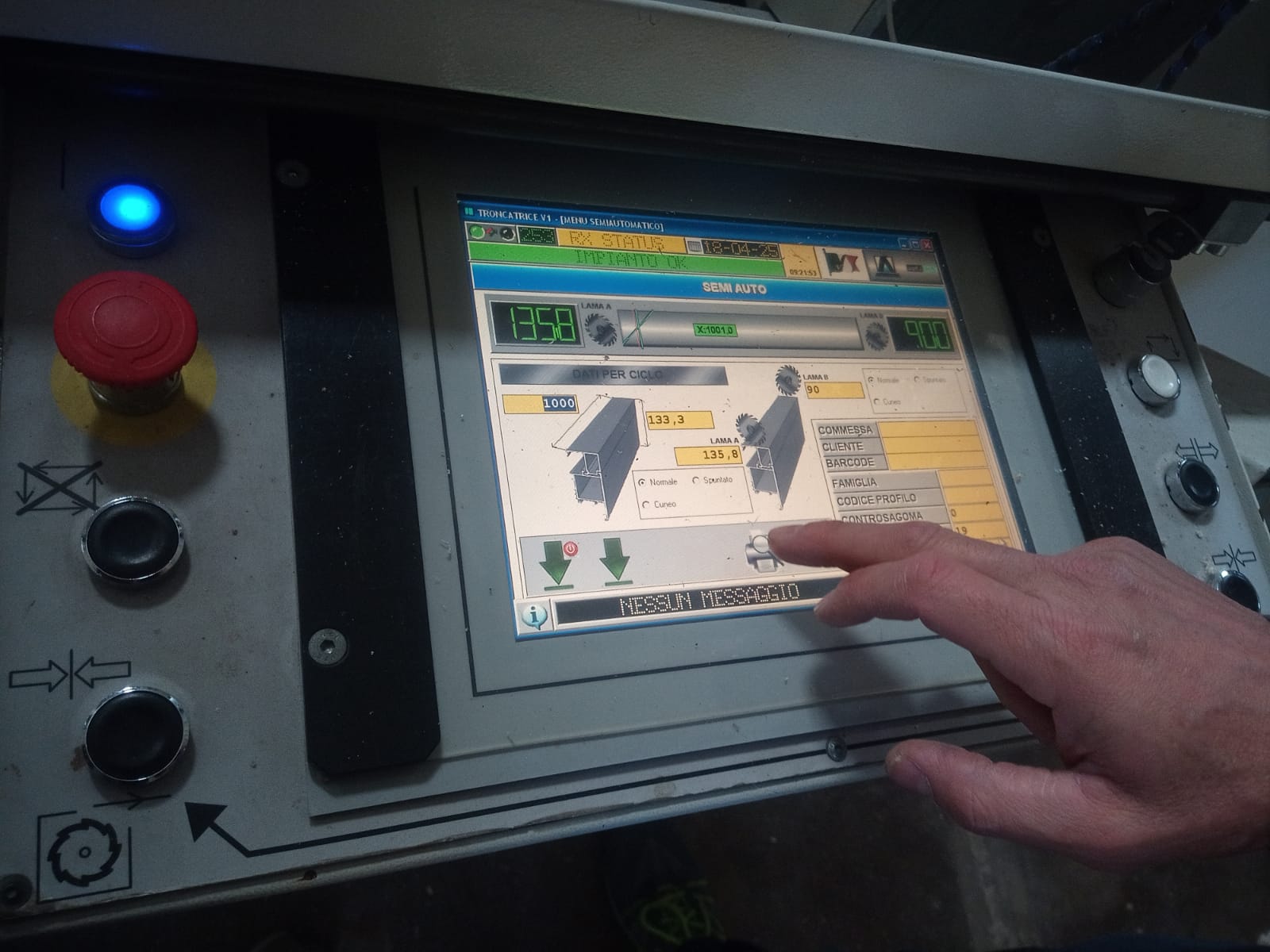 Troncatrice CNC doppia testa AUDATECH DH550 usata in vendita - foto 12