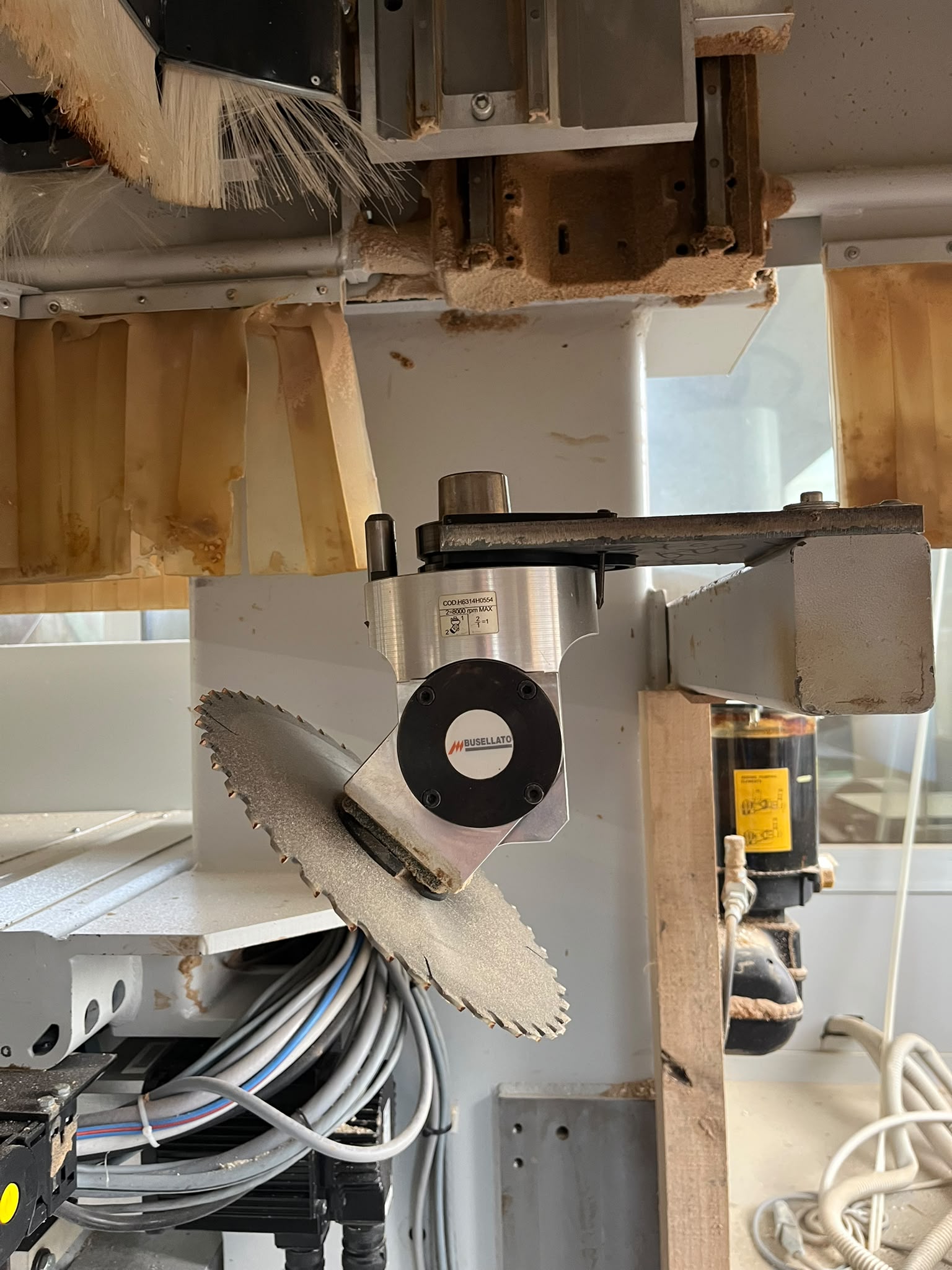 Centro di lavoro BUSELLATO JET OPTIMA P a 4 assi usato in vendita - foto 14