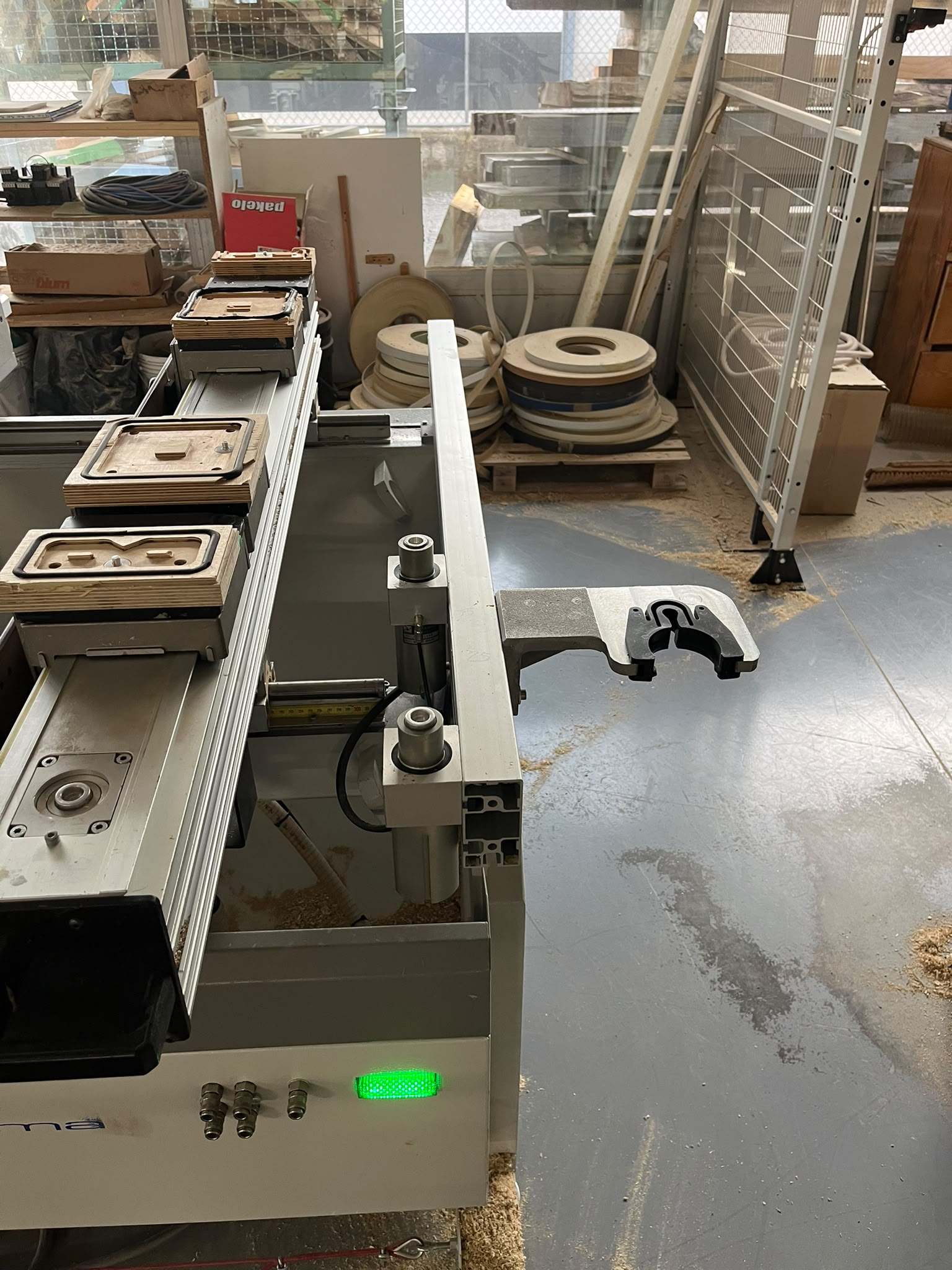 Centro di lavoro BUSELLATO JET OPTIMA P a 4 assi usato in vendita - foto 12